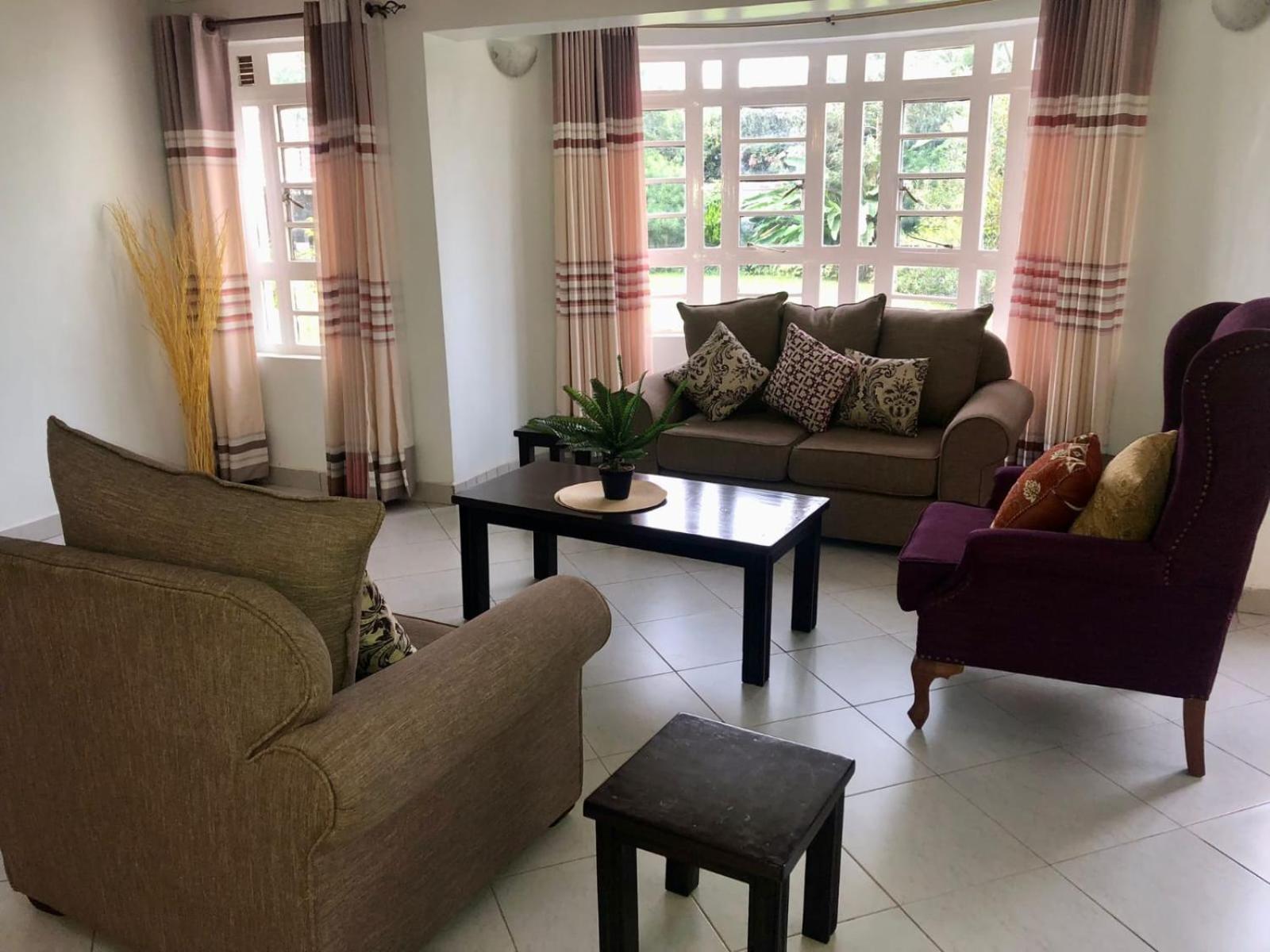 Runda 2 Bedroom view 3