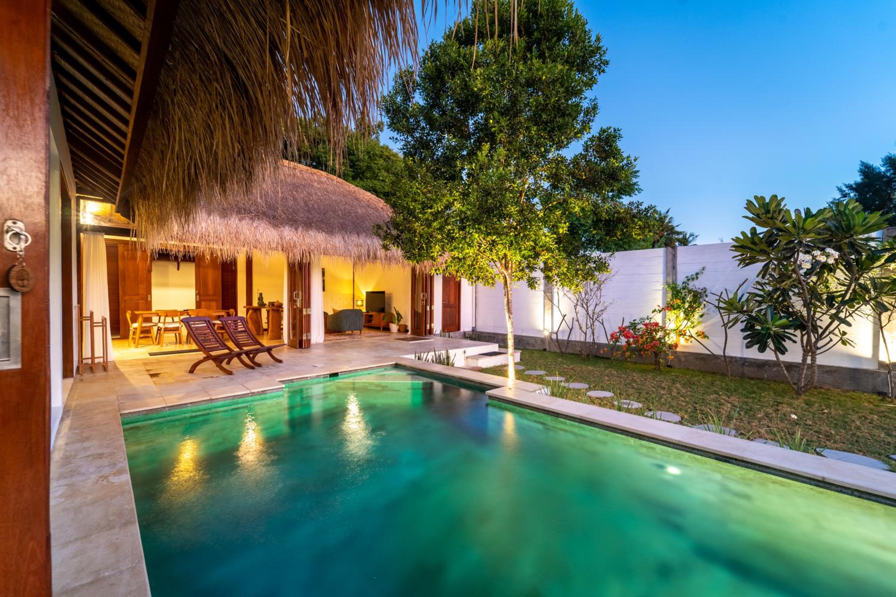 Villa Banten, modern villa with private pool view 4