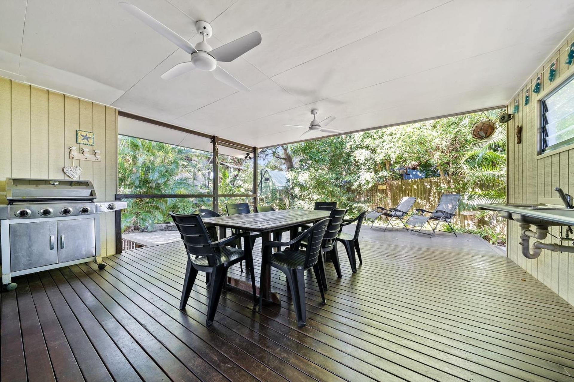 Flipper Beach House by Discover Stradbroke