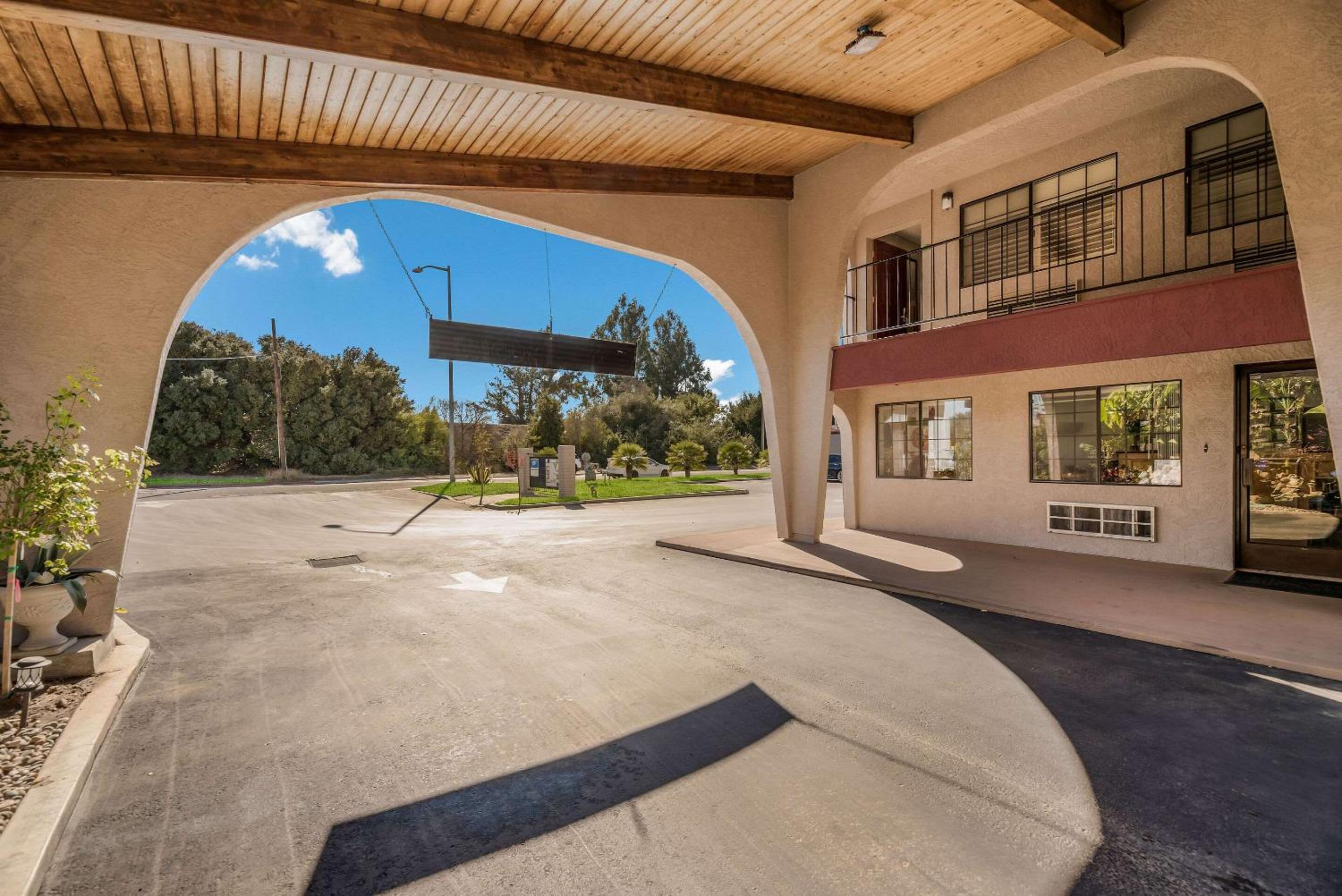 Quality Inn Near Fort Hunter Liggett view 3
