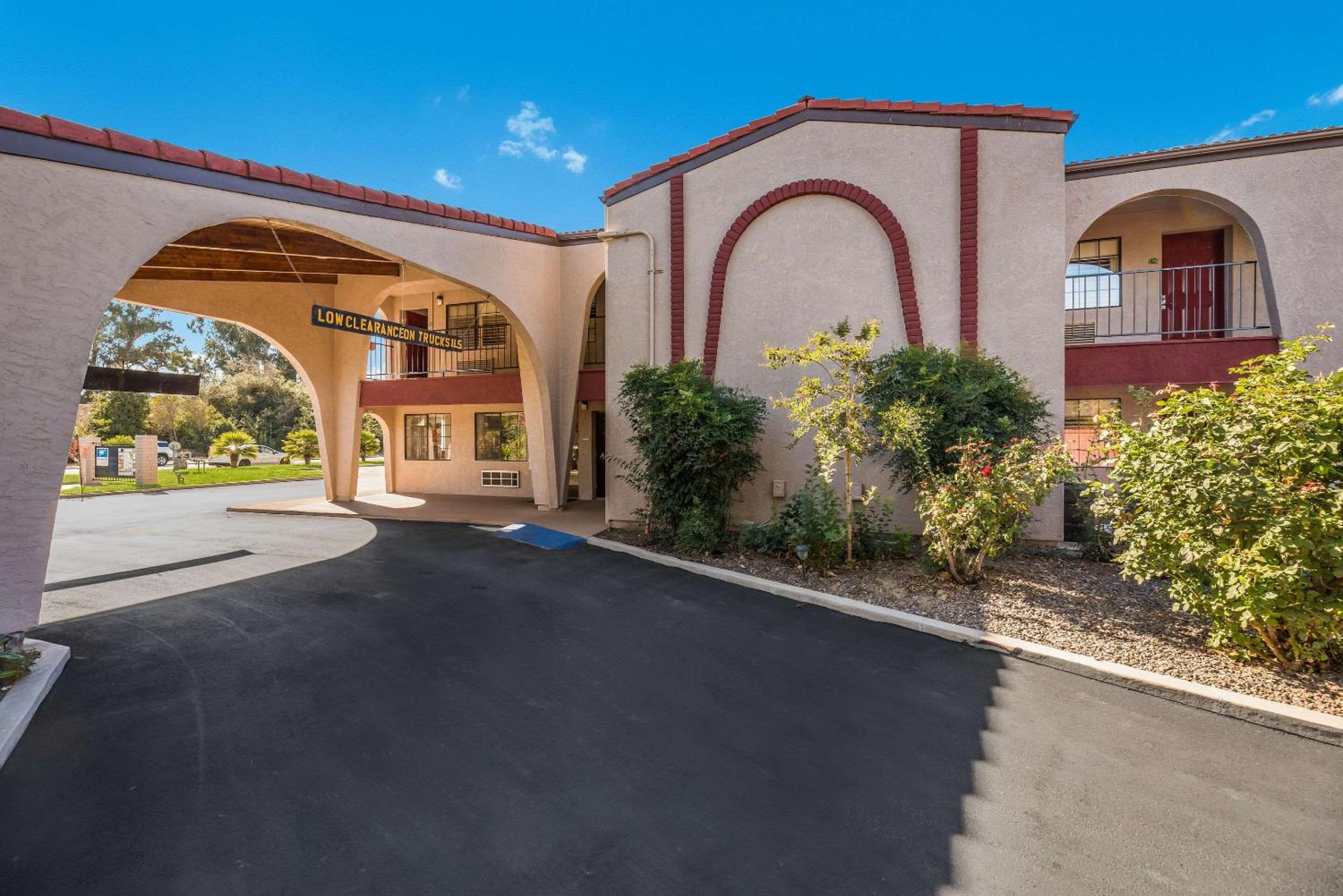 Quality Inn Near Fort Hunter Liggett view 2