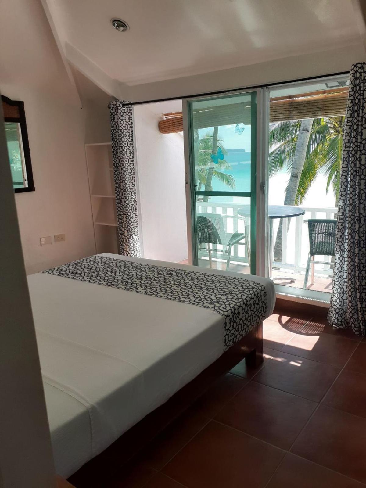 Bluewaves Beach House, Boracay - 18