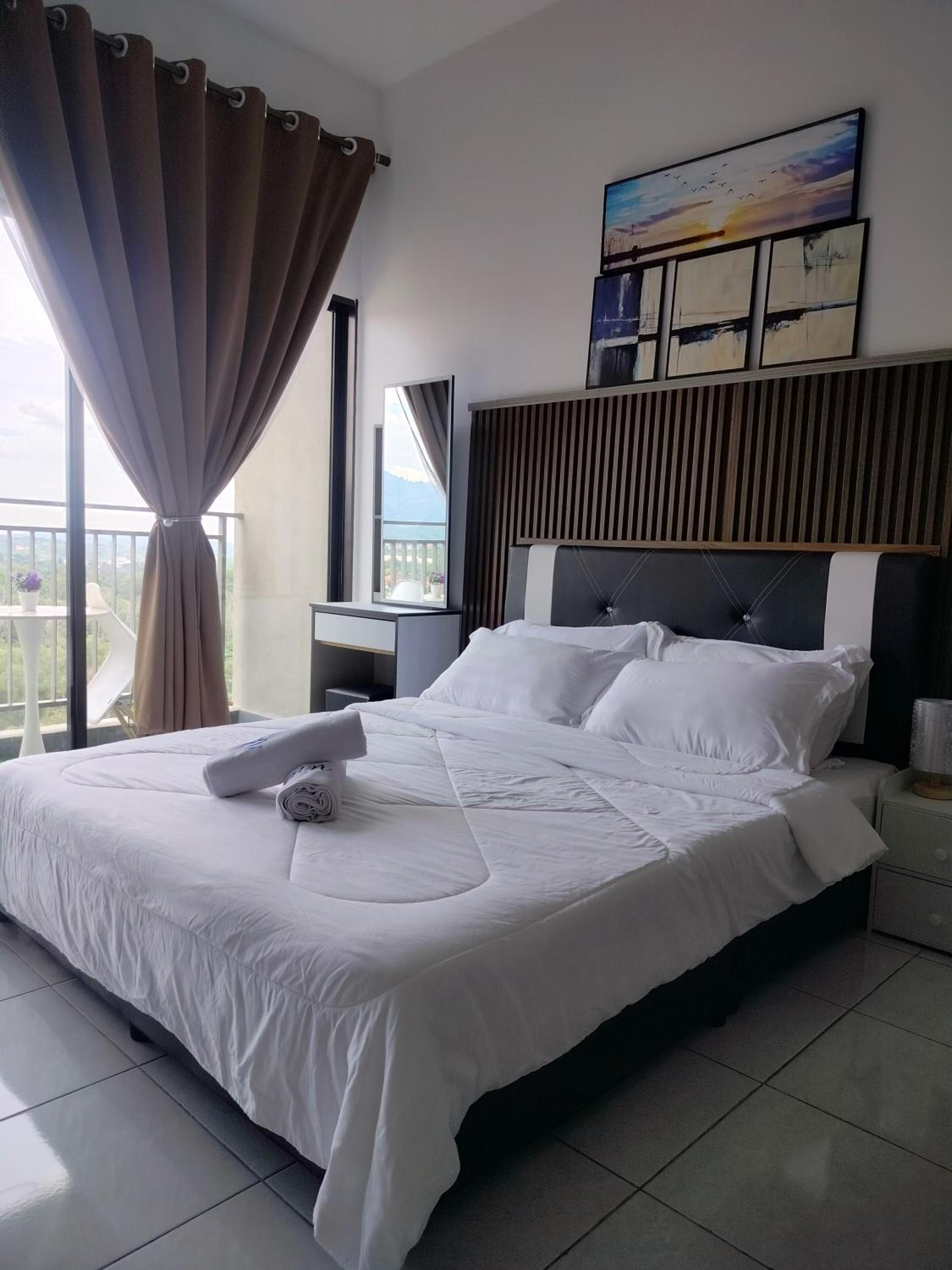 D'Leisya Studio Youth City Nilai