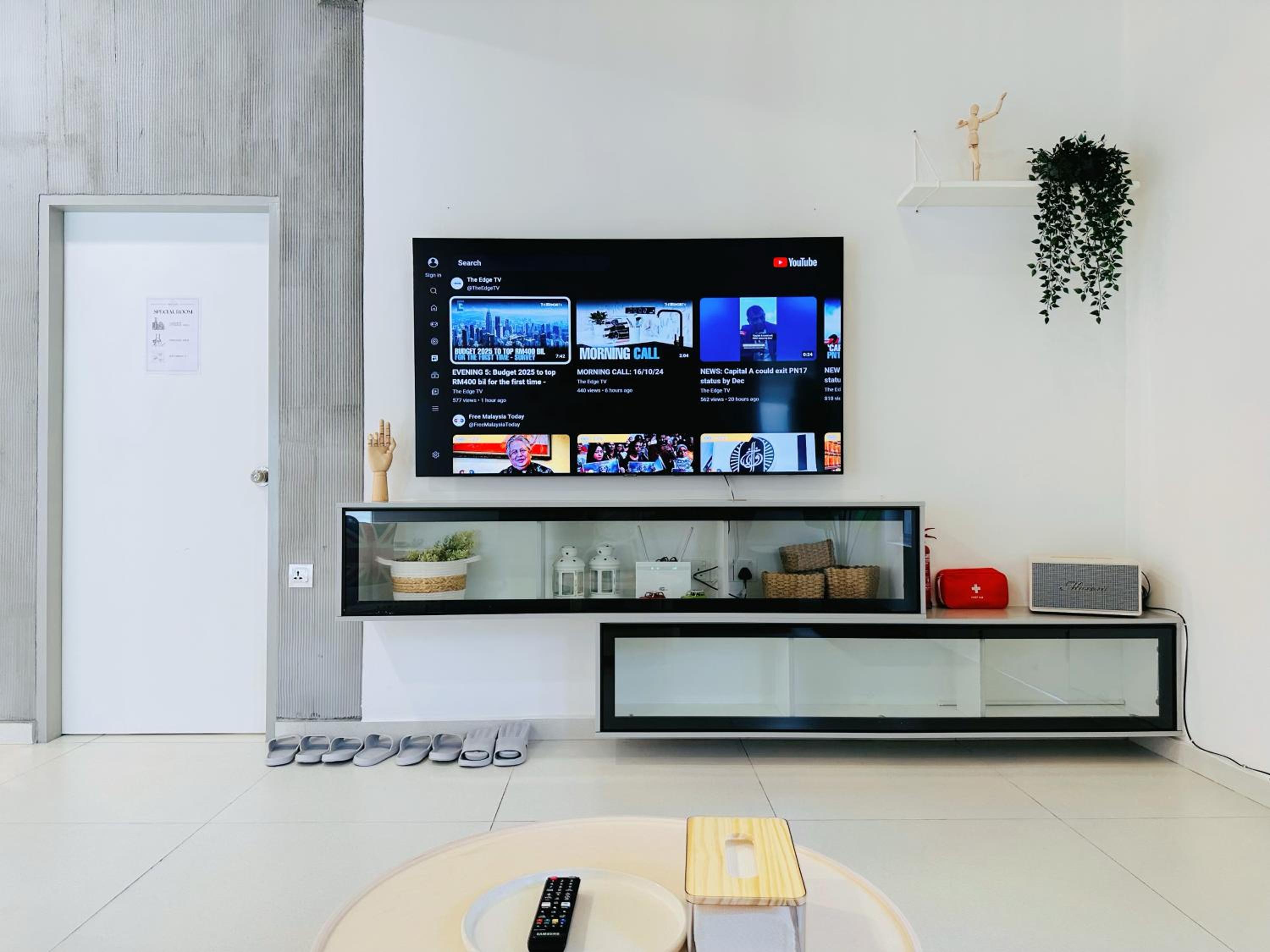 Penang槟岛Special 1,5 Storey Semi-D In Georgetown 70 inch Smart TV photo 3