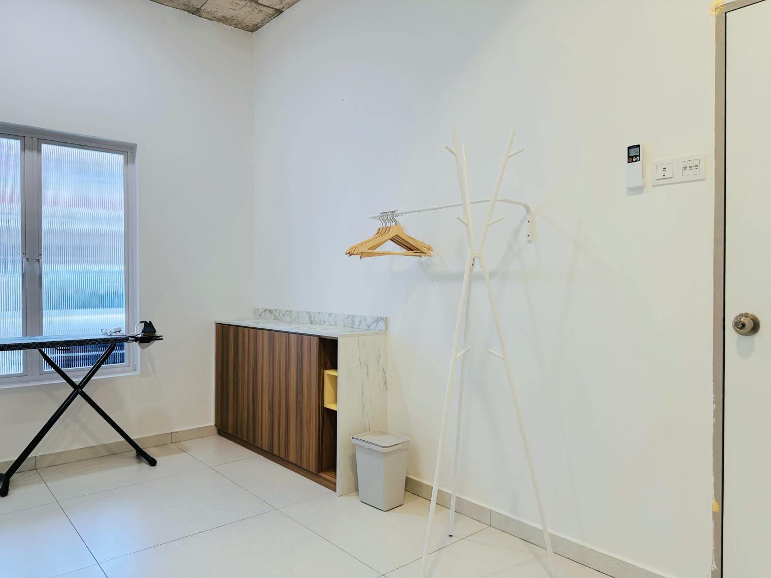 Penang槟岛Special 1,5 Storey Semi-D In Georgetown 70 inch Smart TV