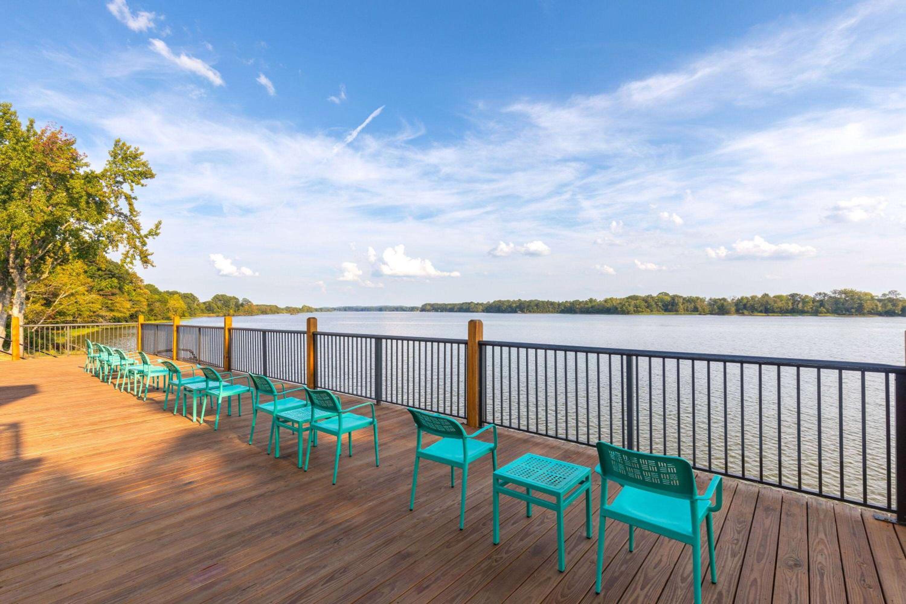 Riverside Vacations - Super 8 by Wyndham Riverside AL - Property Image 30