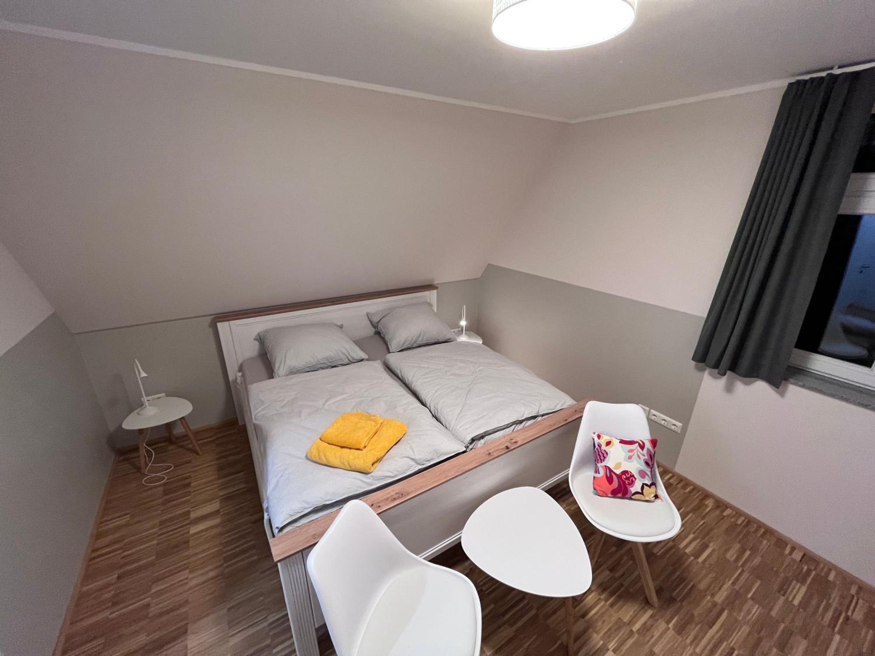 Ferienhaus kleiner Findling
