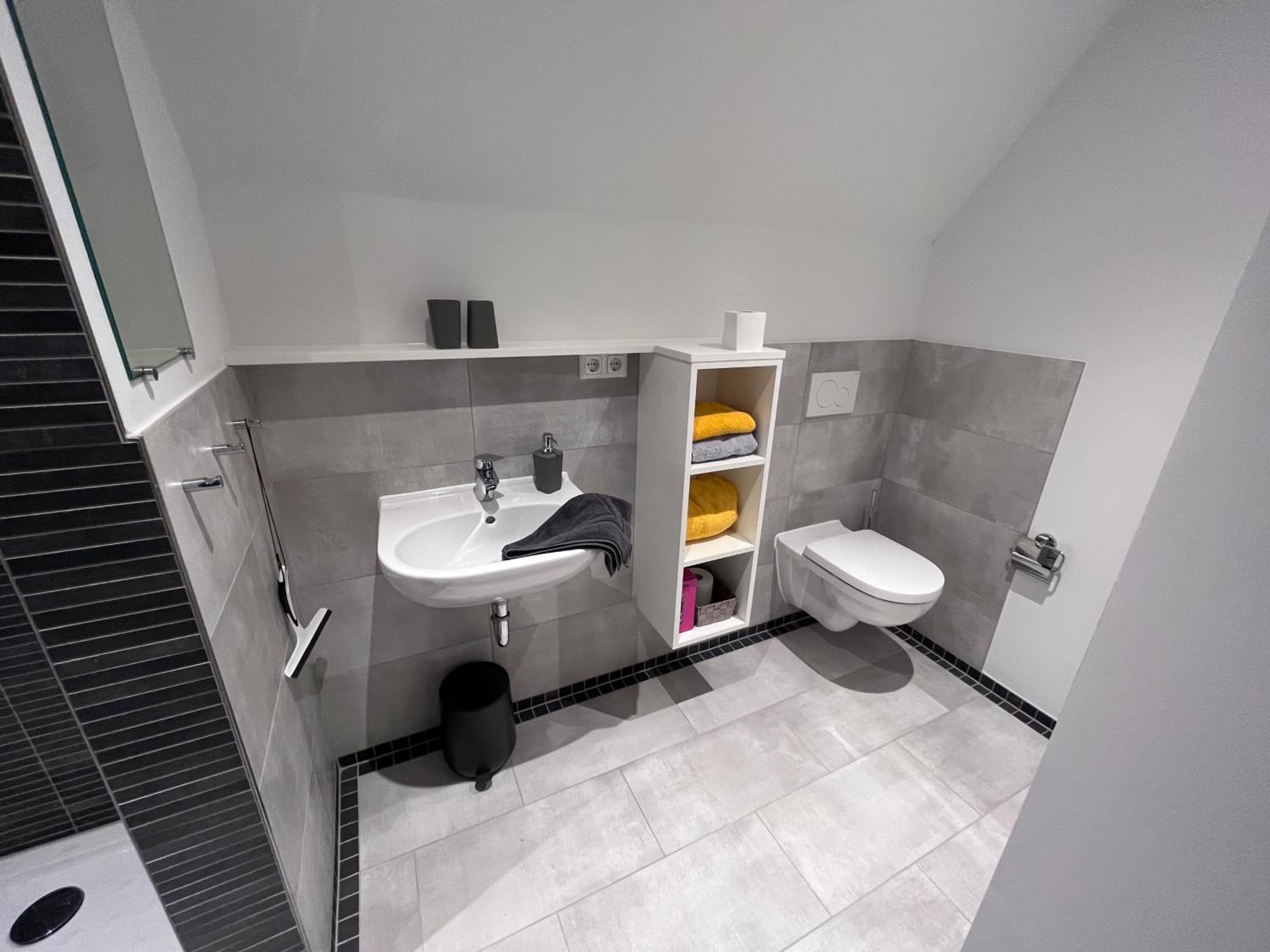 Ferienhaus kleiner Findling