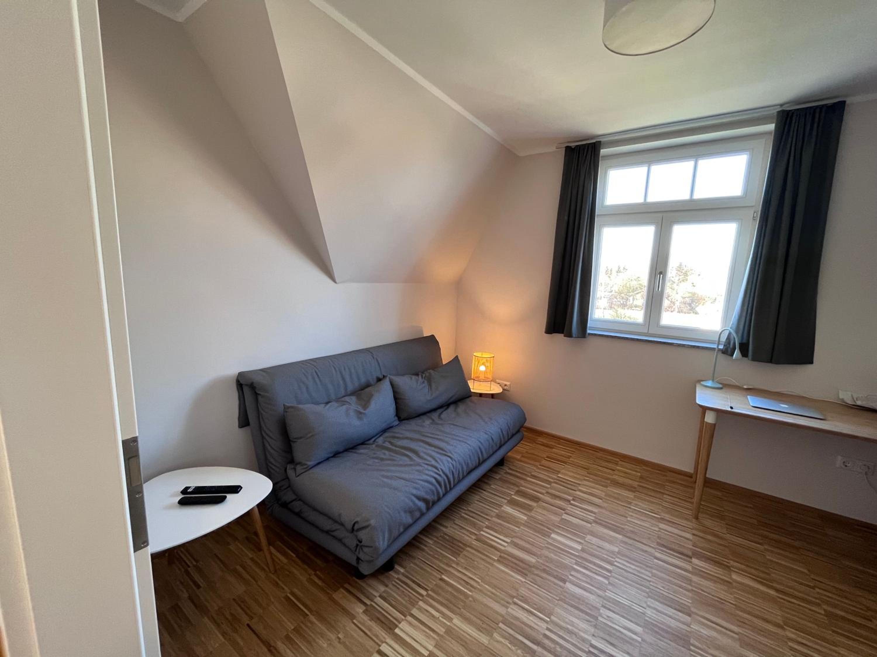 Ferienhaus kleiner Findling