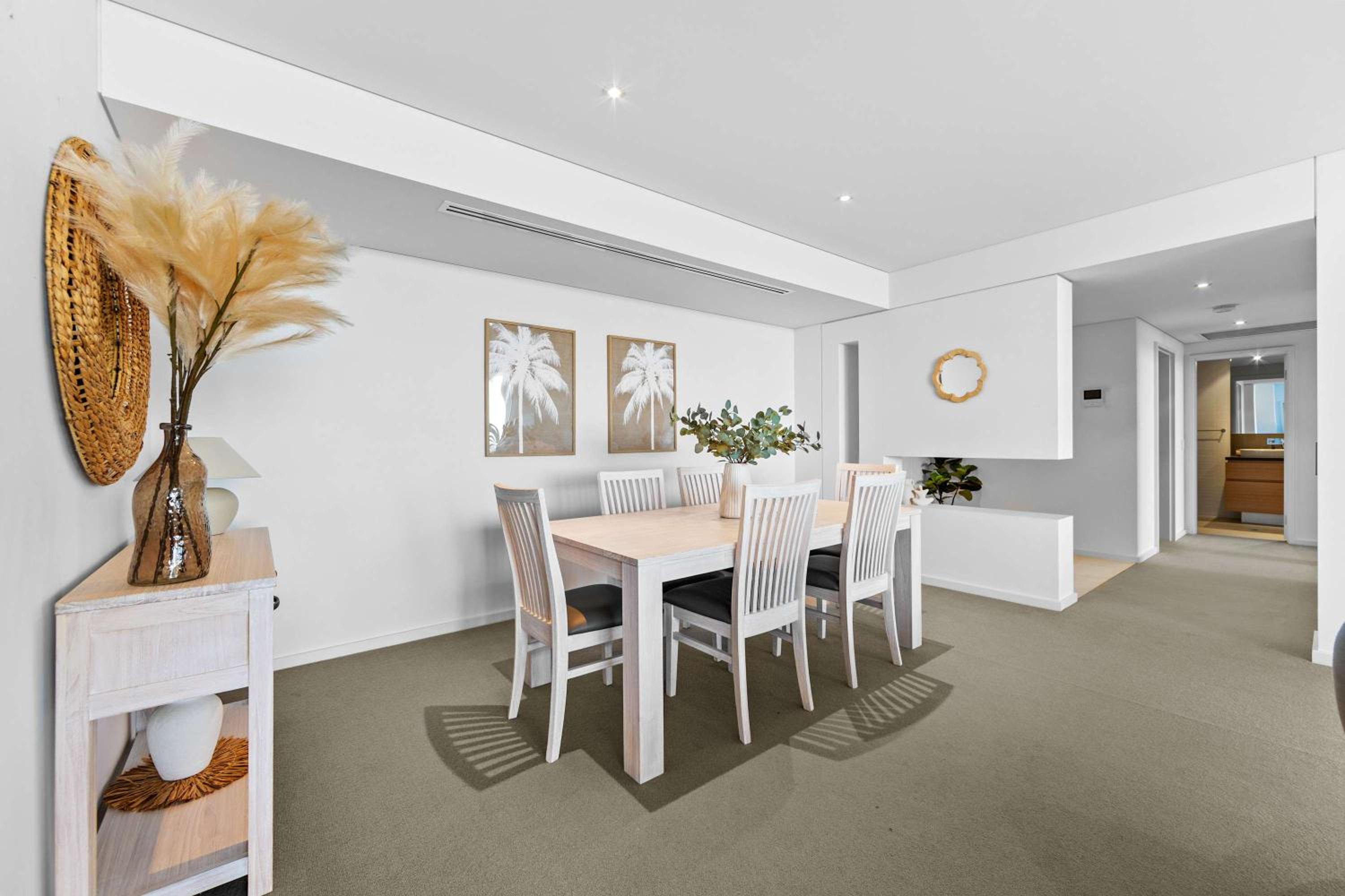 Breathtaking Waterfront Apartment in Mandurah