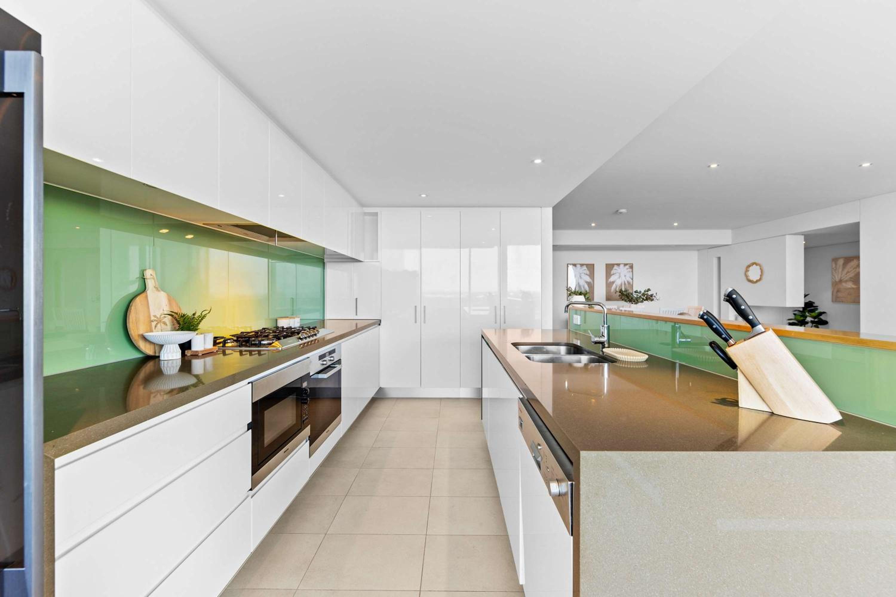 Breathtaking Waterfront Apartment in Mandurah