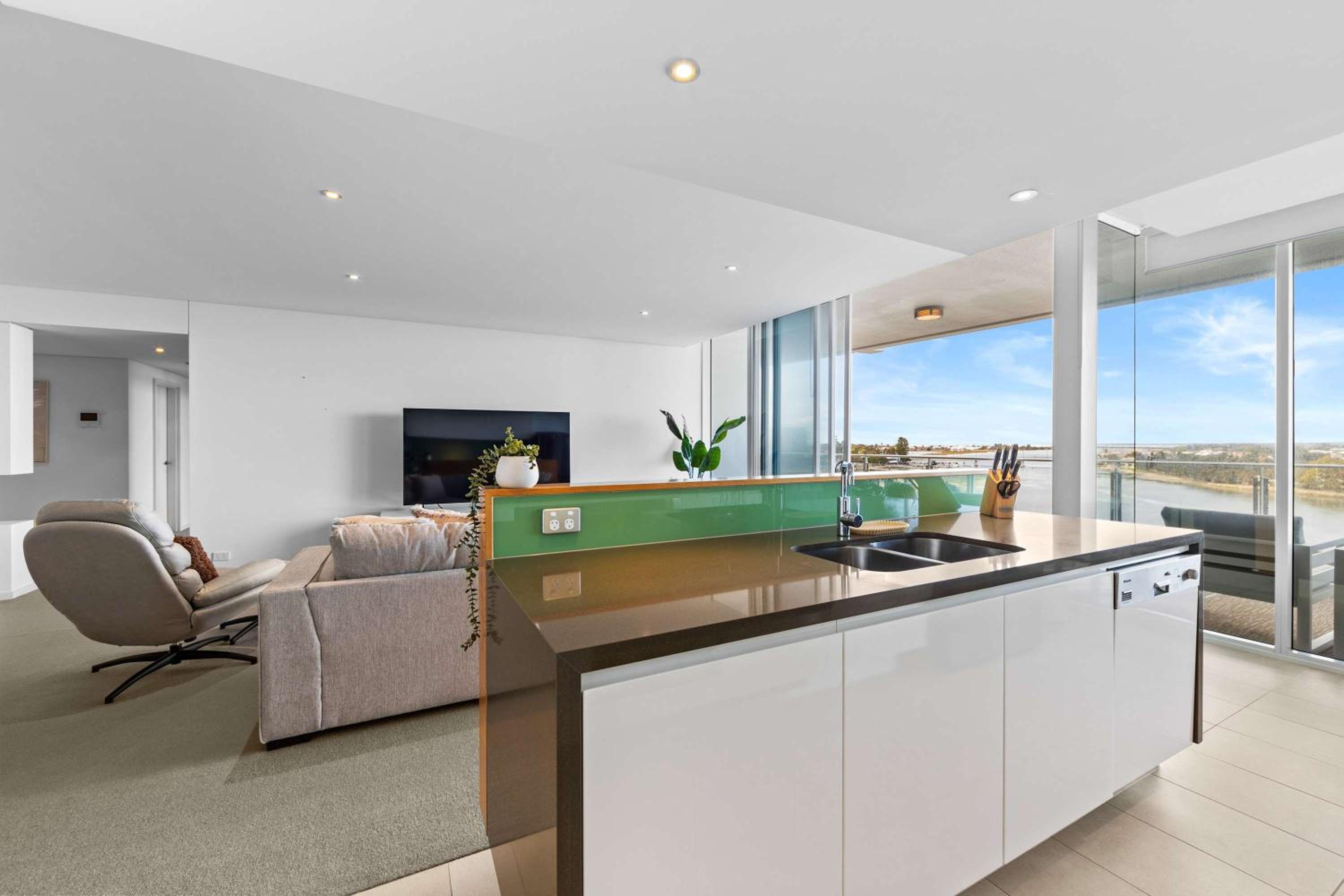 Breathtaking Waterfront Apartment in Mandurah