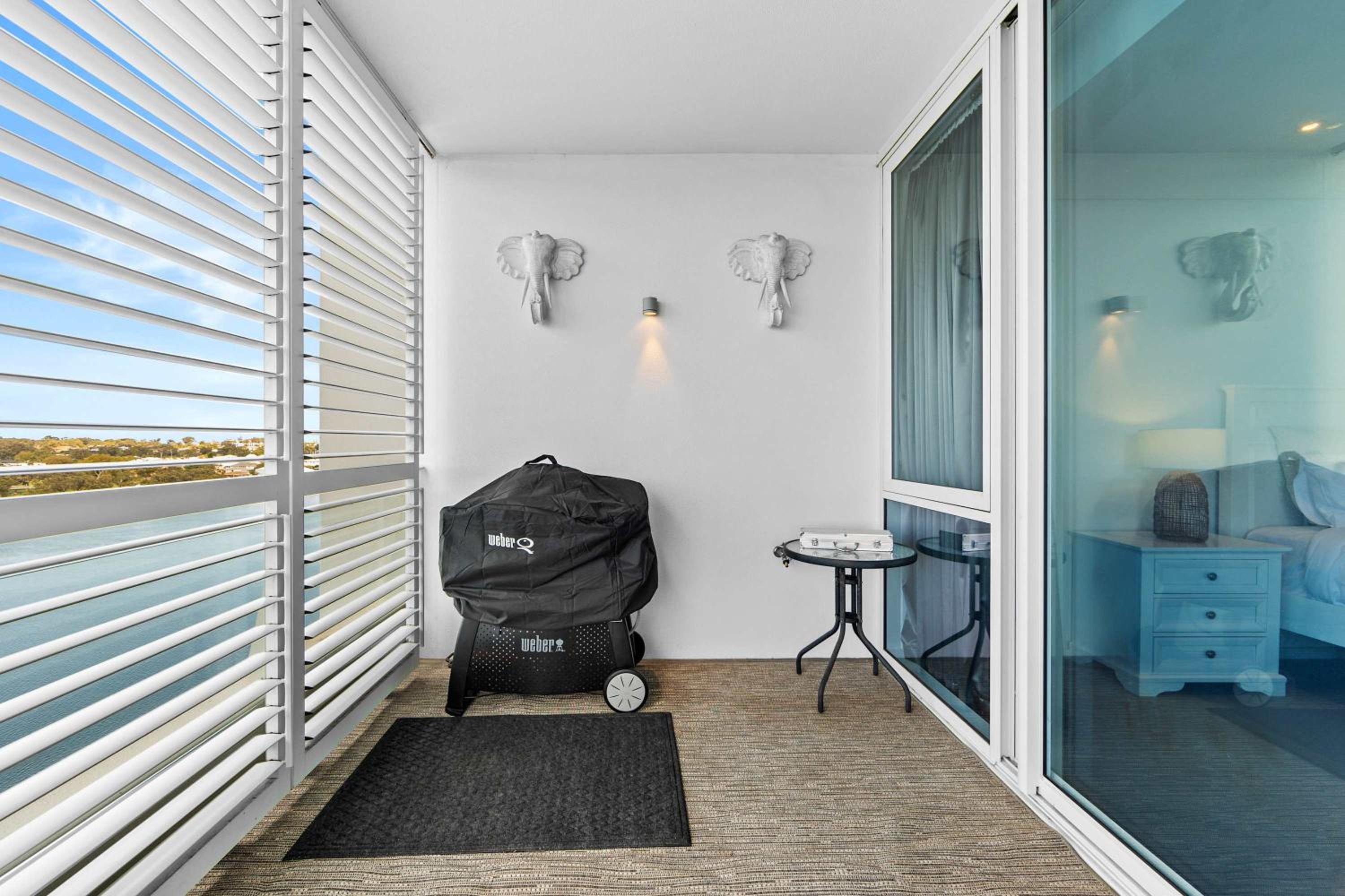 Breathtaking Waterfront Apartment in Mandurah
