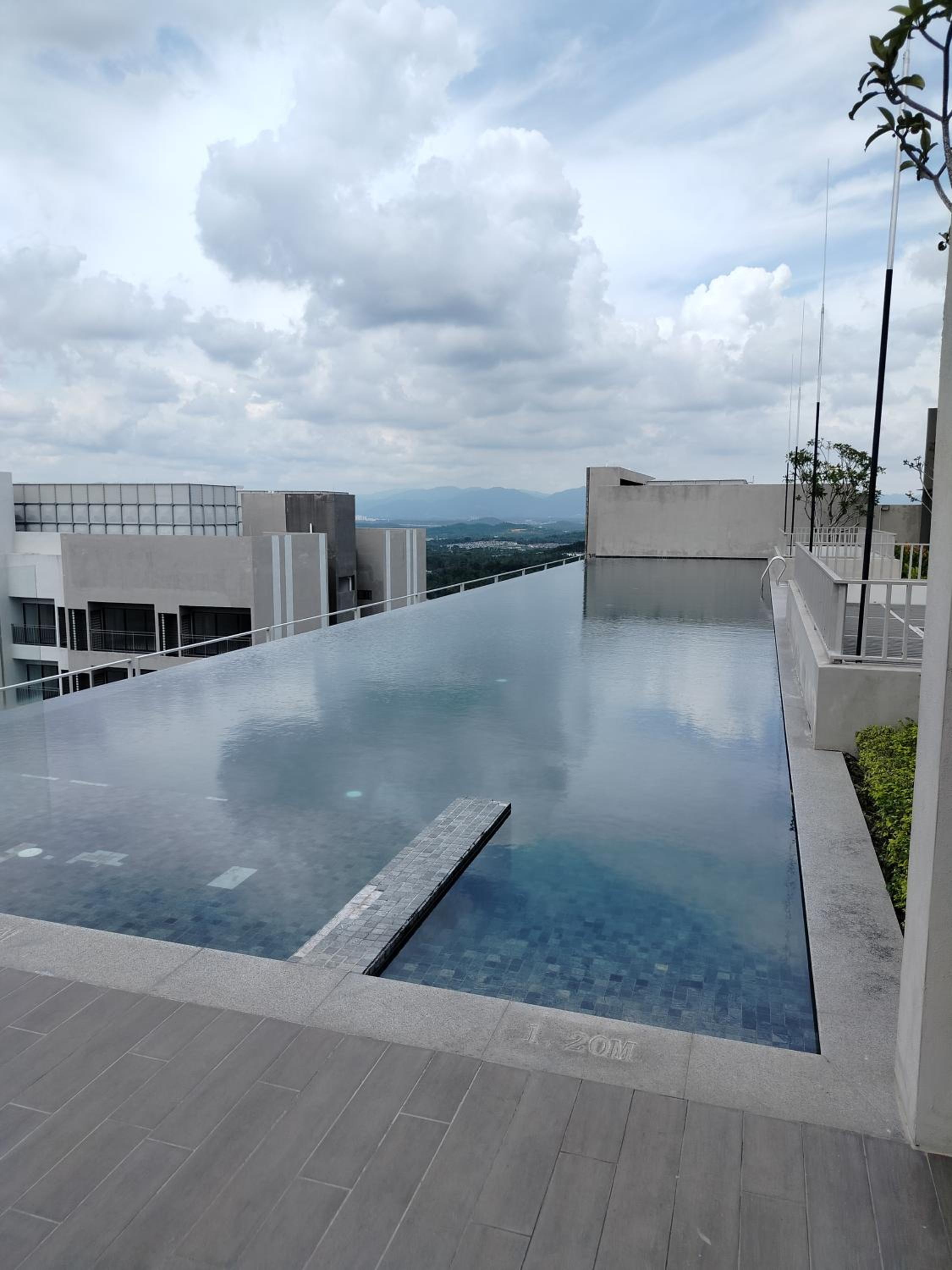D'Leisya Studio Youth City Nilai