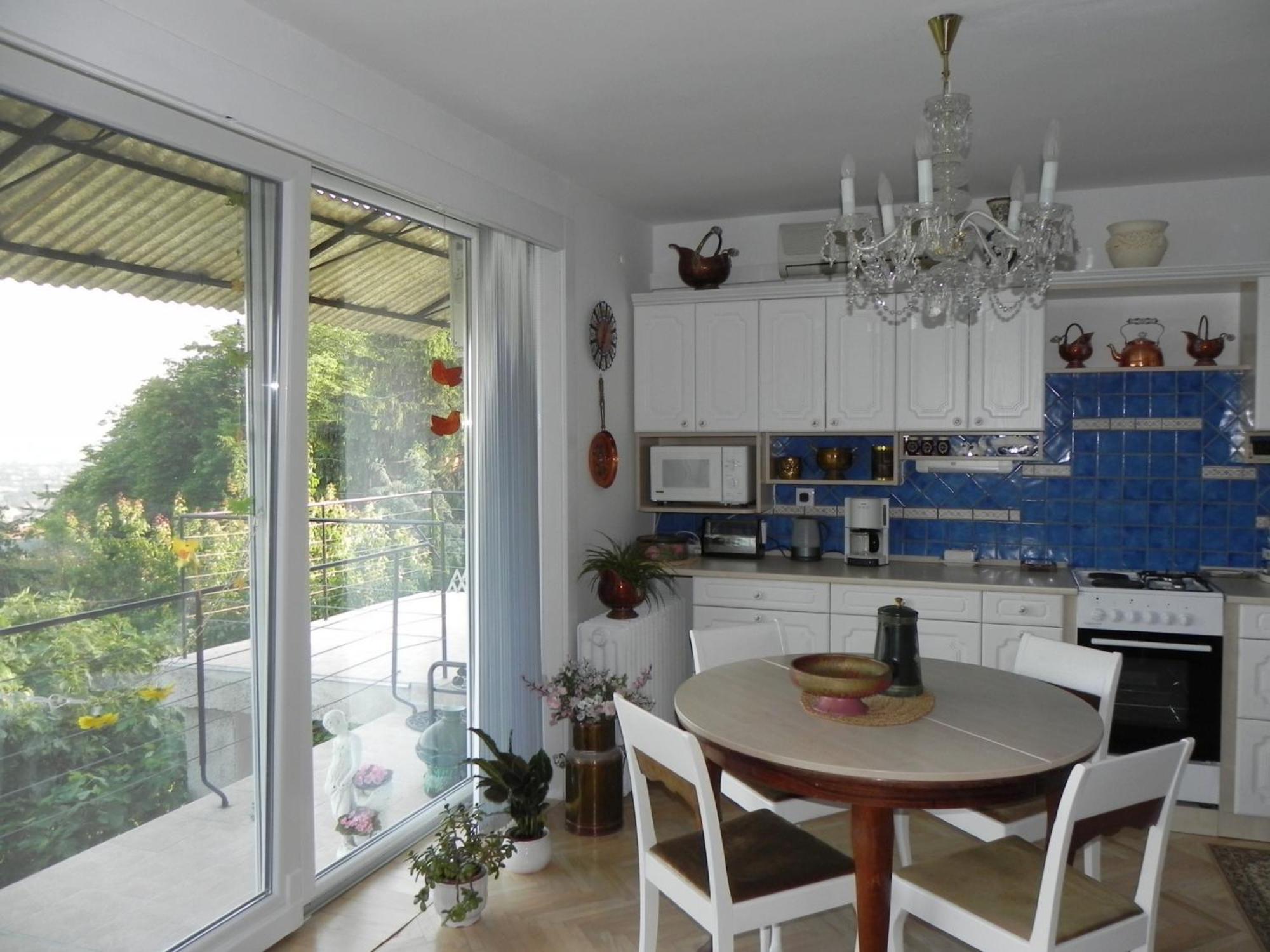 Tulipán Panoráma Apartman view 4