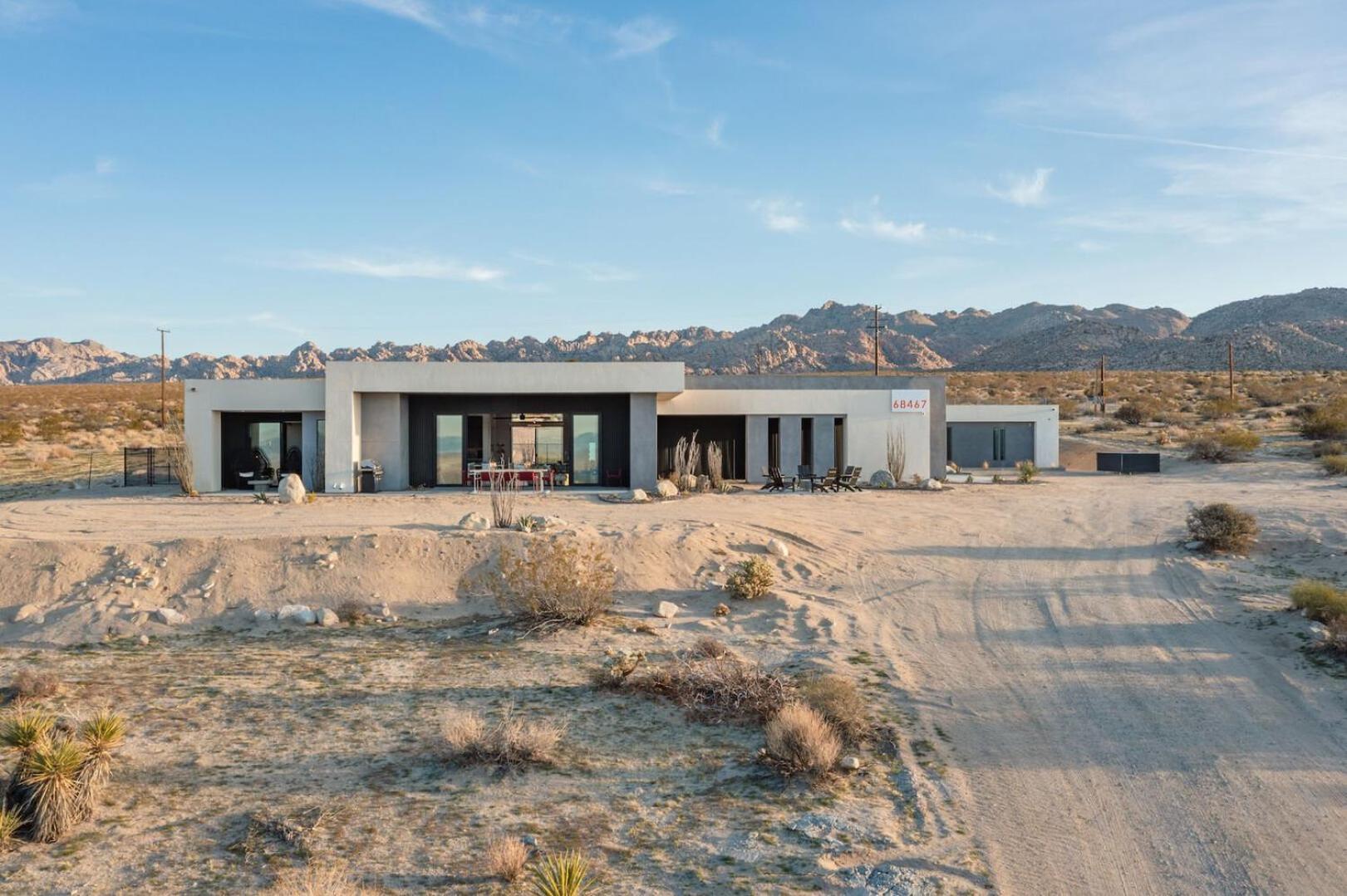 The Maya by Fieldtrip - Modern Desert Estate With Resort-Style Pool
