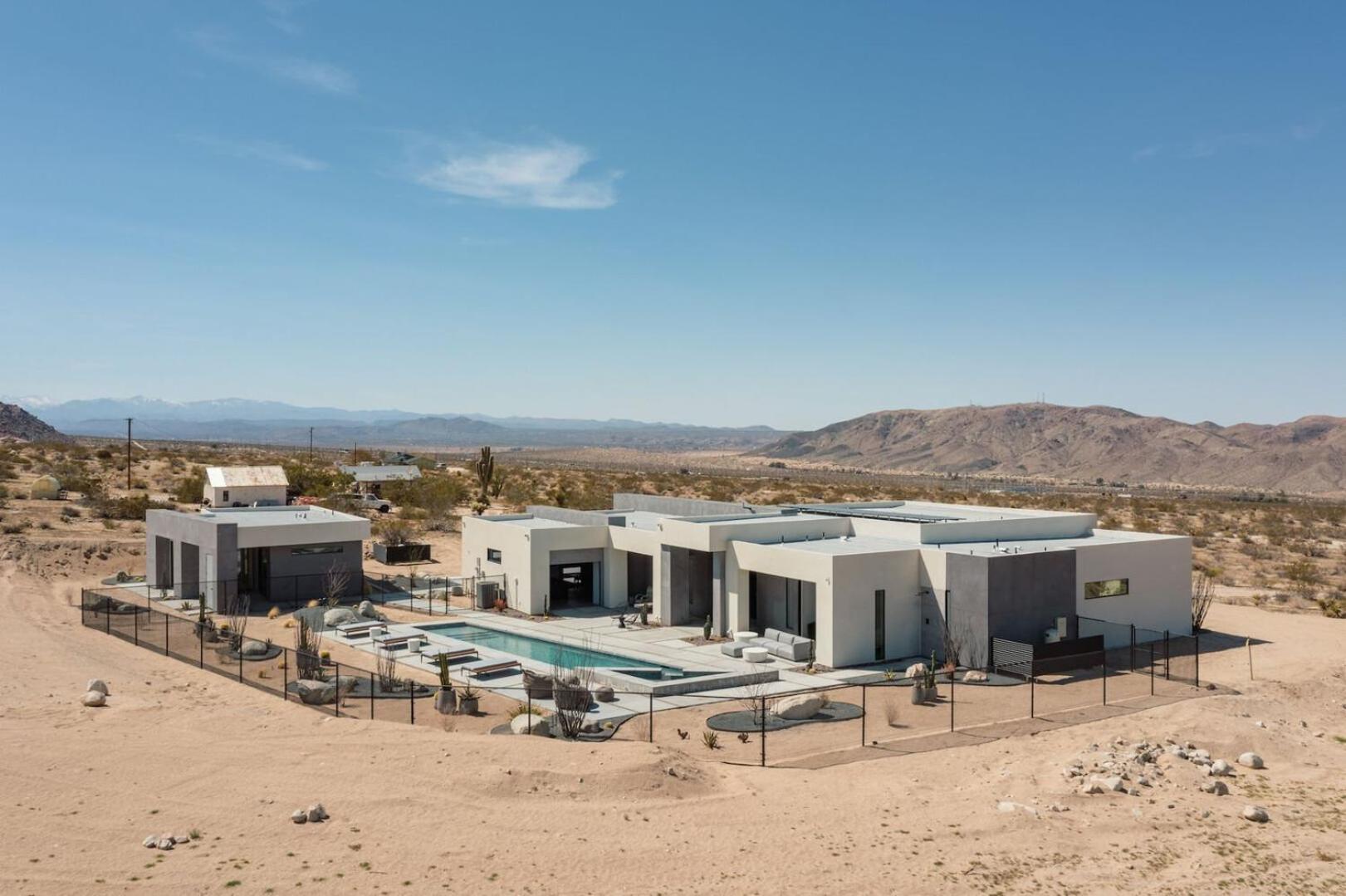 The Maya by Fieldtrip - Modern Desert Estate With Resort-Style Pool