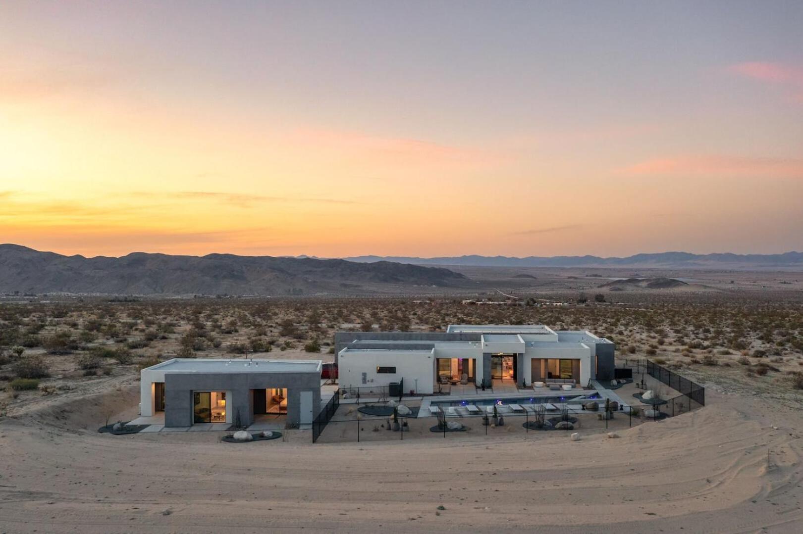 The Maya by Fieldtrip - Modern Desert Estate With Resort-Style Pool