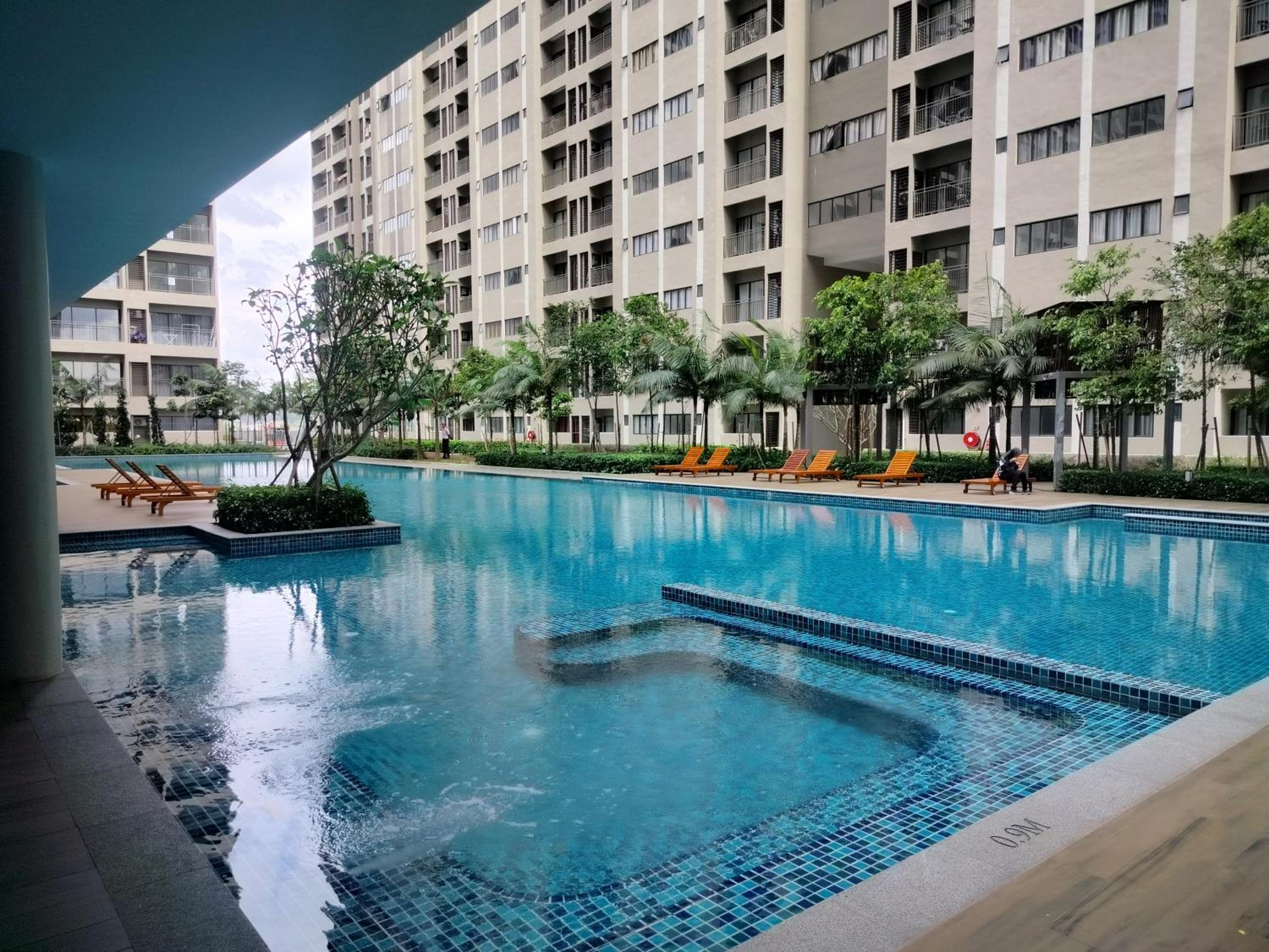 D'Leisya Studio Youth City Nilai