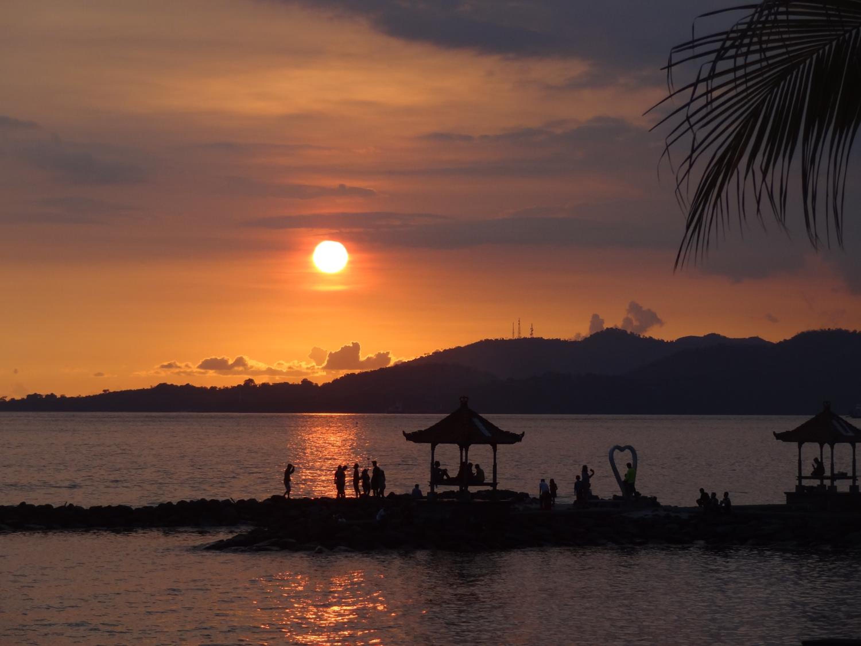 Segara Wangi Beach Cottages