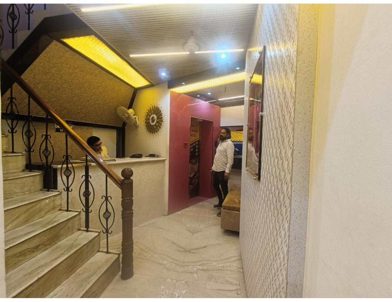 Hotel Shri Ram International, Varanasi