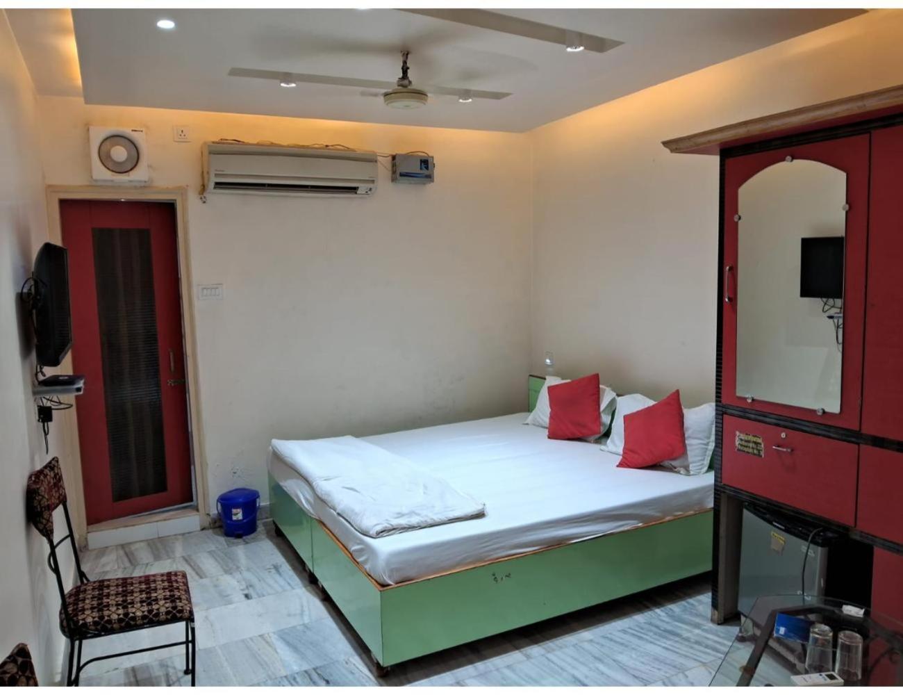 Hotel Shri Ram International, Varanasi