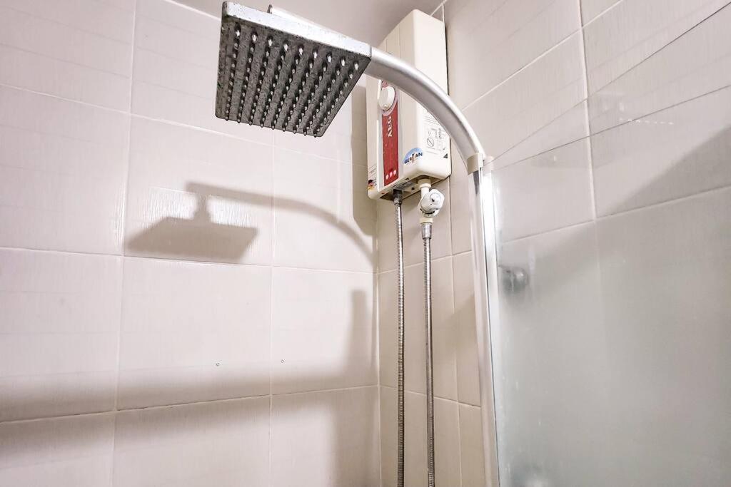 Homey 2br Apt 5 in Makati City