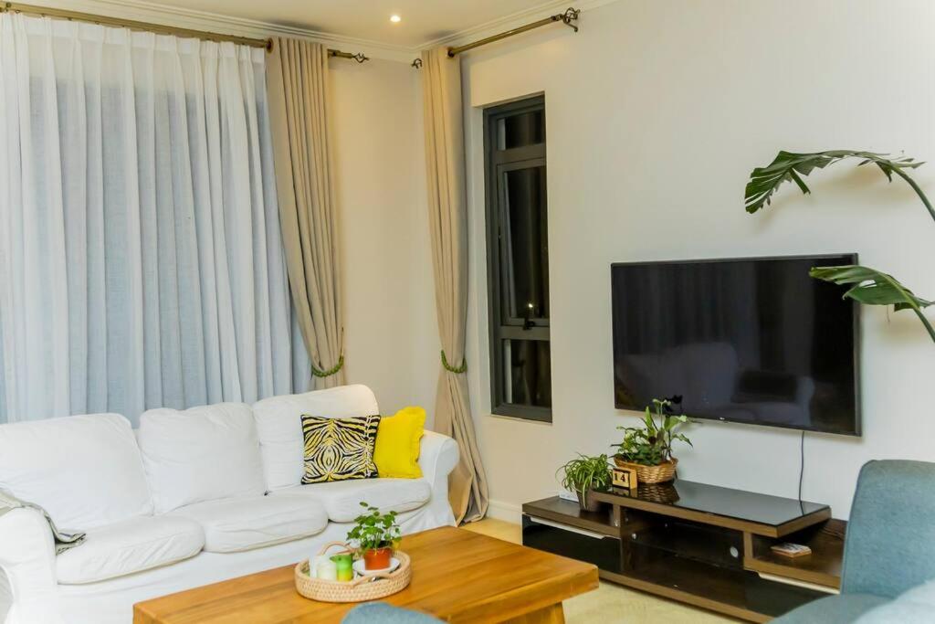 Greenleaf Town House
