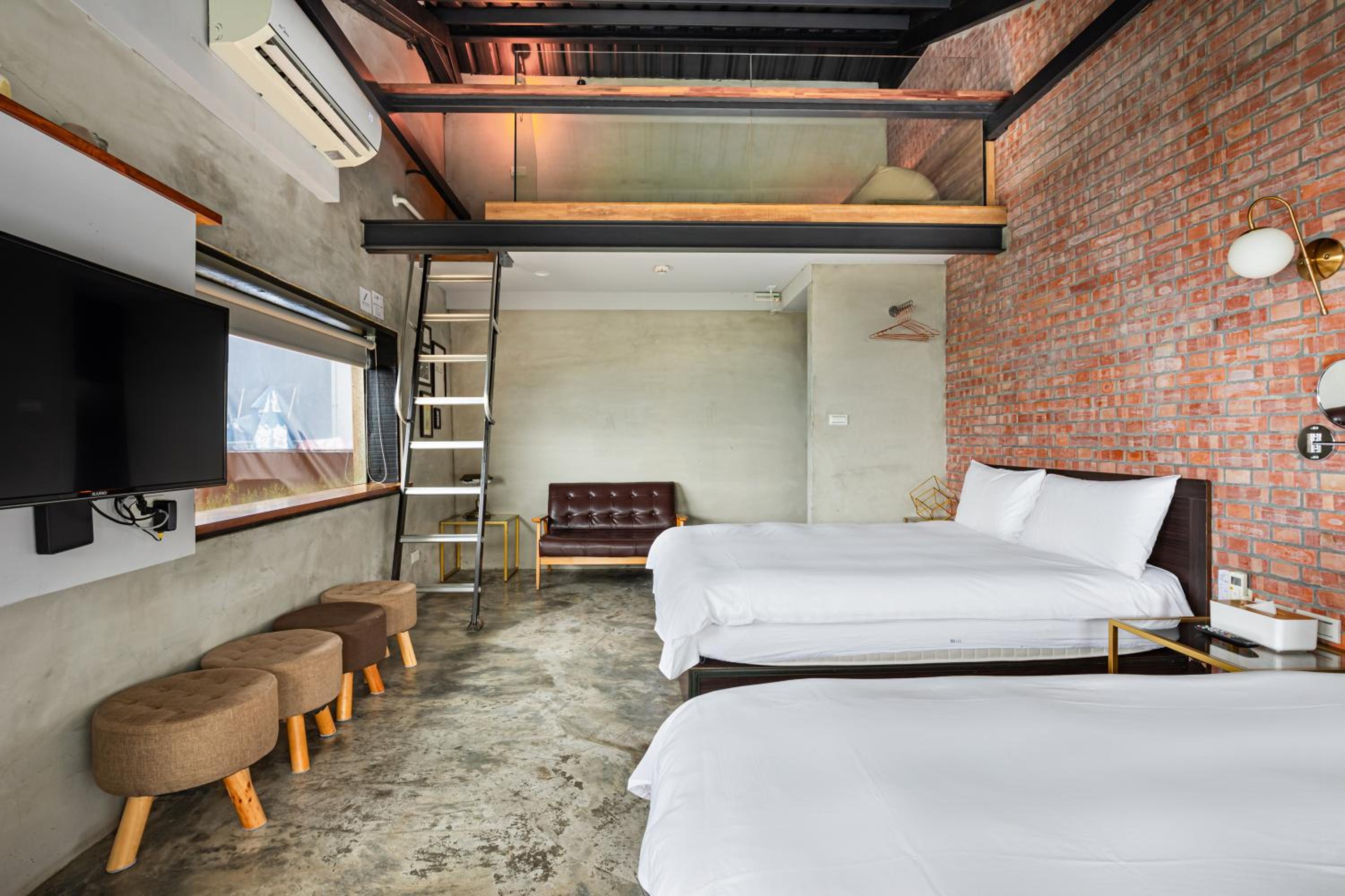 Jiufen The Ore Easy Stay