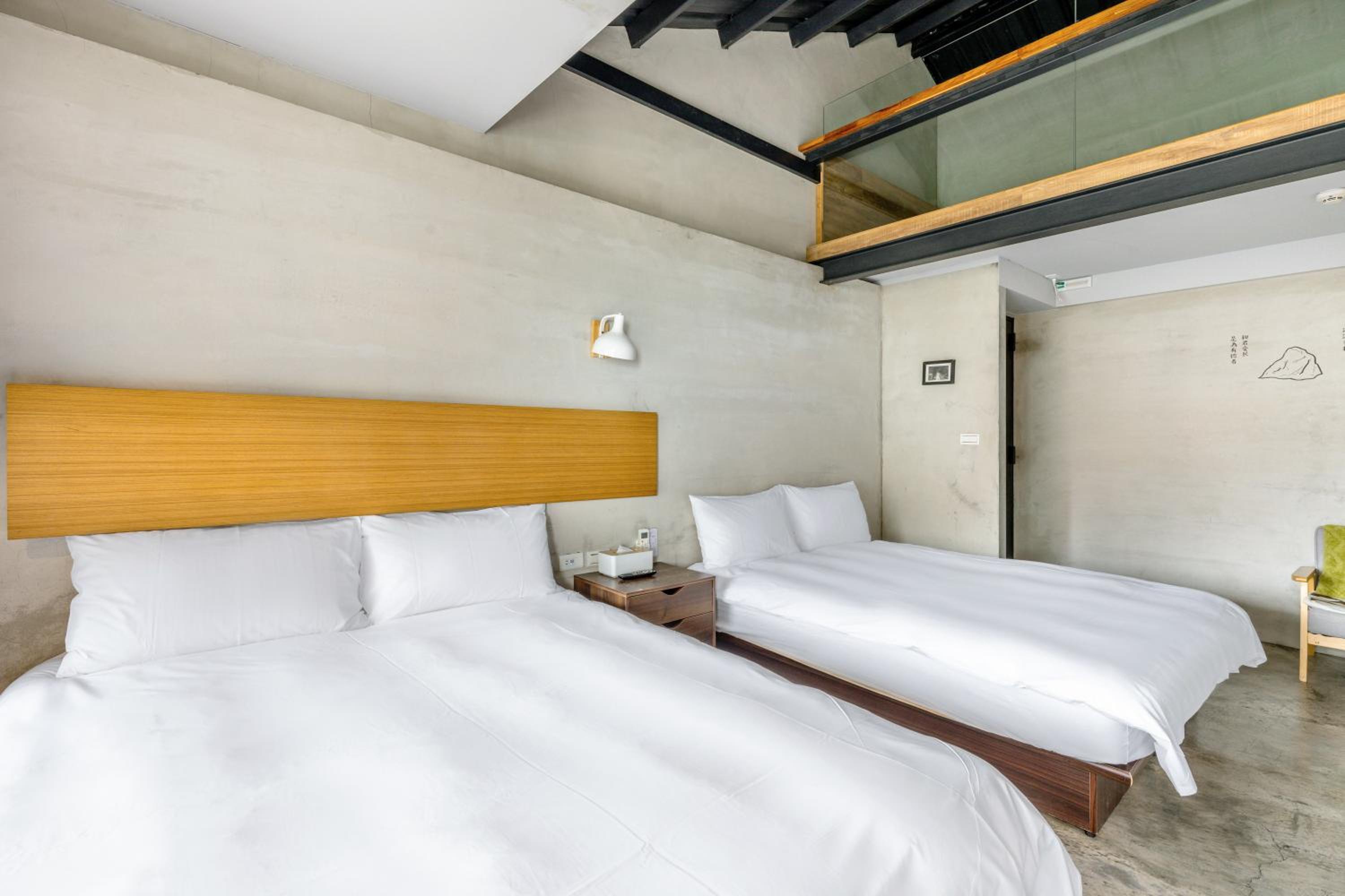 Jiufen The Ore Easy Stay