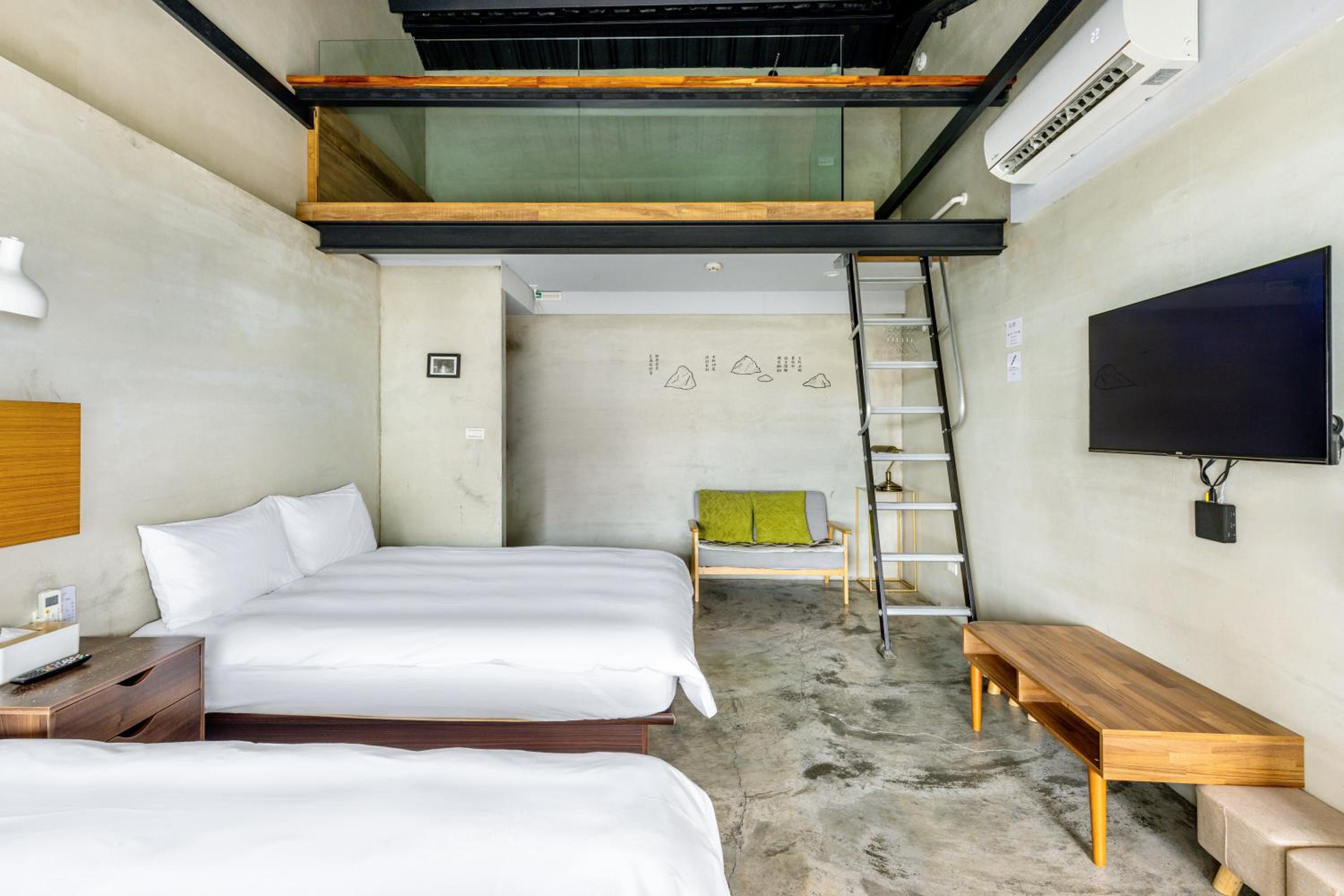 Jiufen The Ore Easy Stay