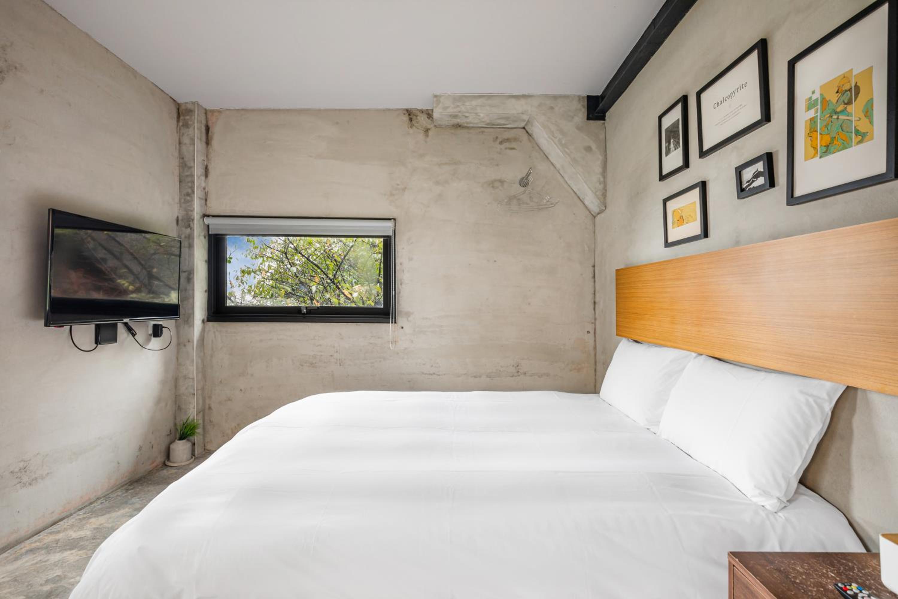 Jiufen The Ore Easy Stay