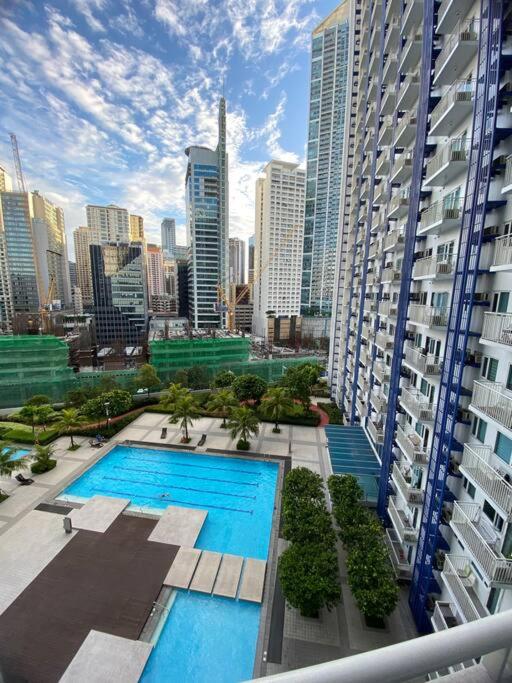Comfy 1br Apt 2 in Makati