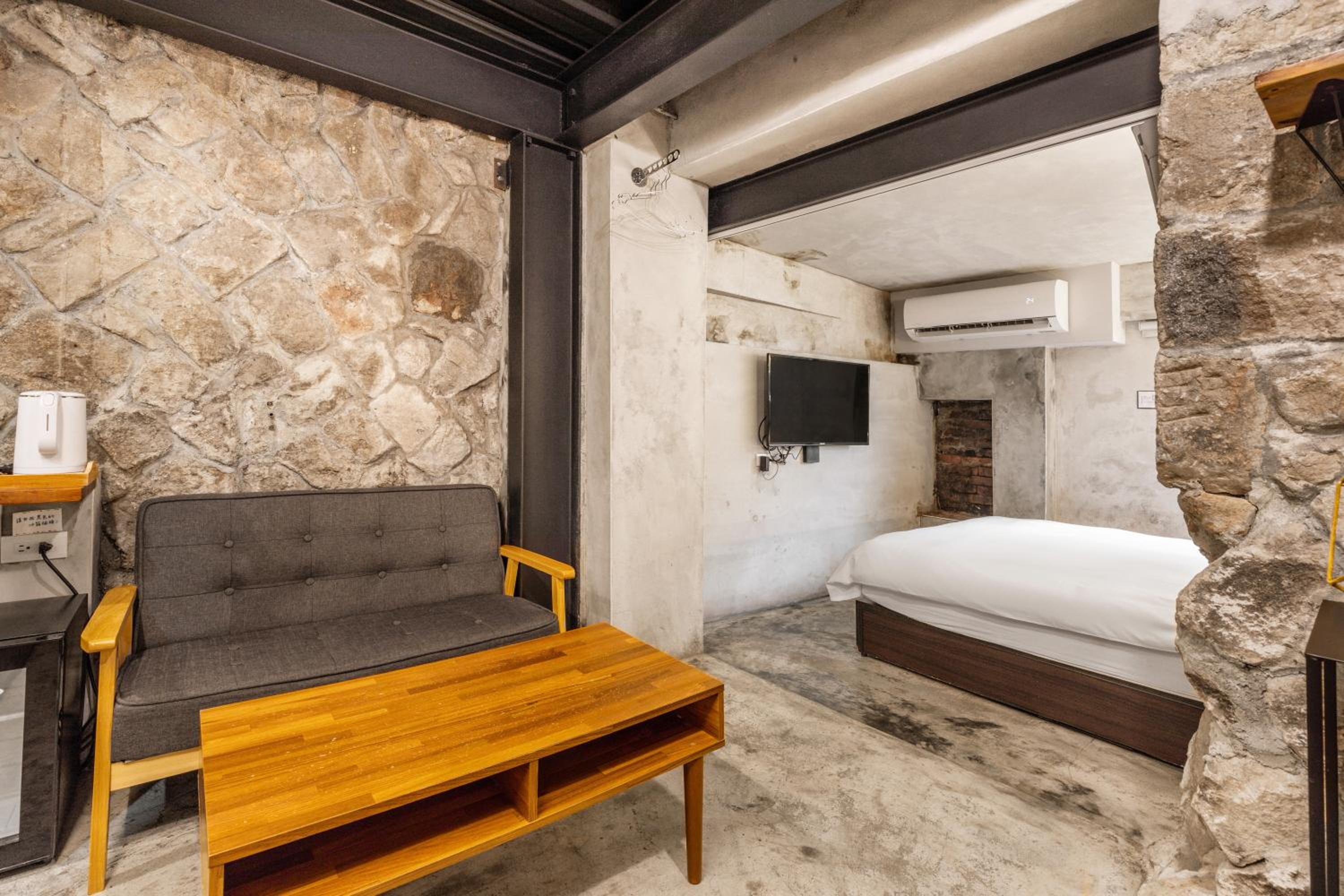 Jiufen The Ore Easy Stay