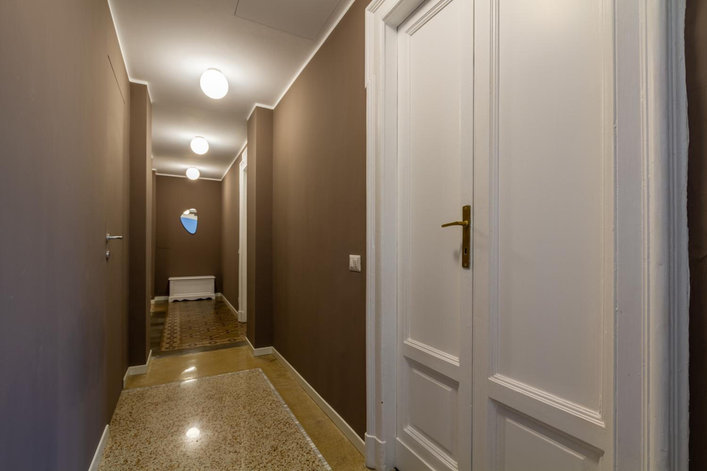 Apartment in Historic Building- Porta Venezia