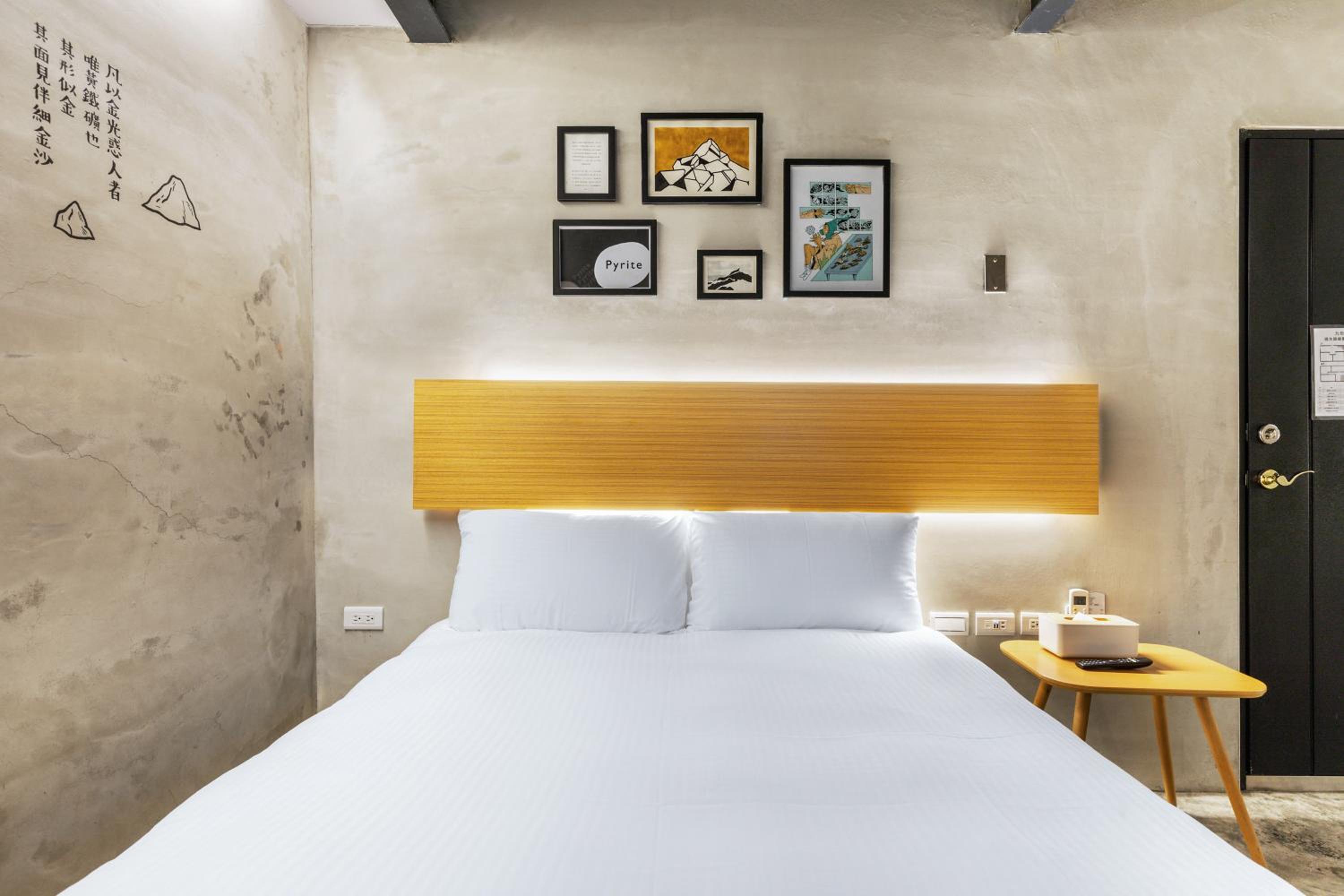 Jiufen The Ore Easy Stay