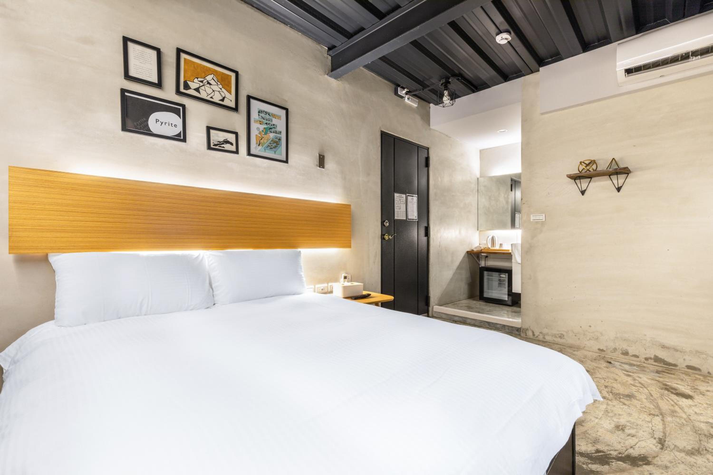 Jiufen The Ore Easy Stay