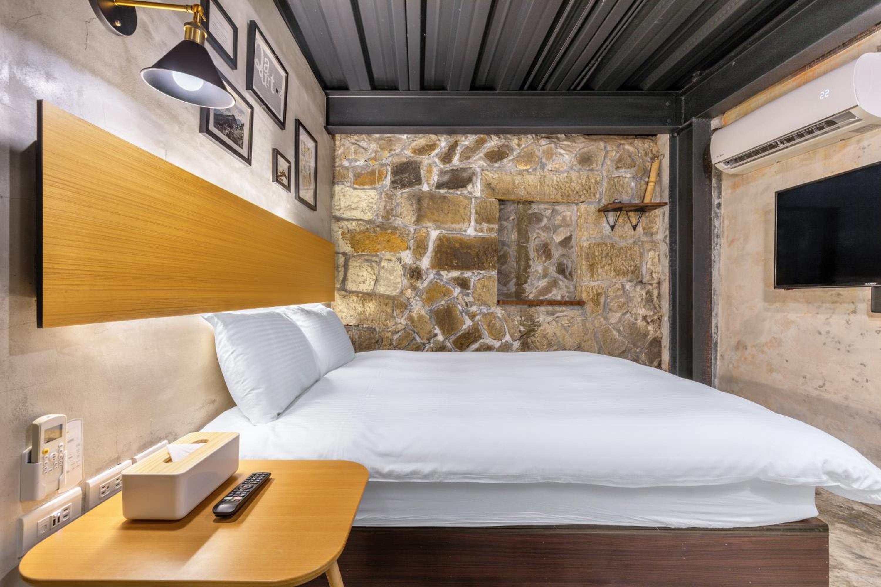 Jiufen The Ore Easy Stay