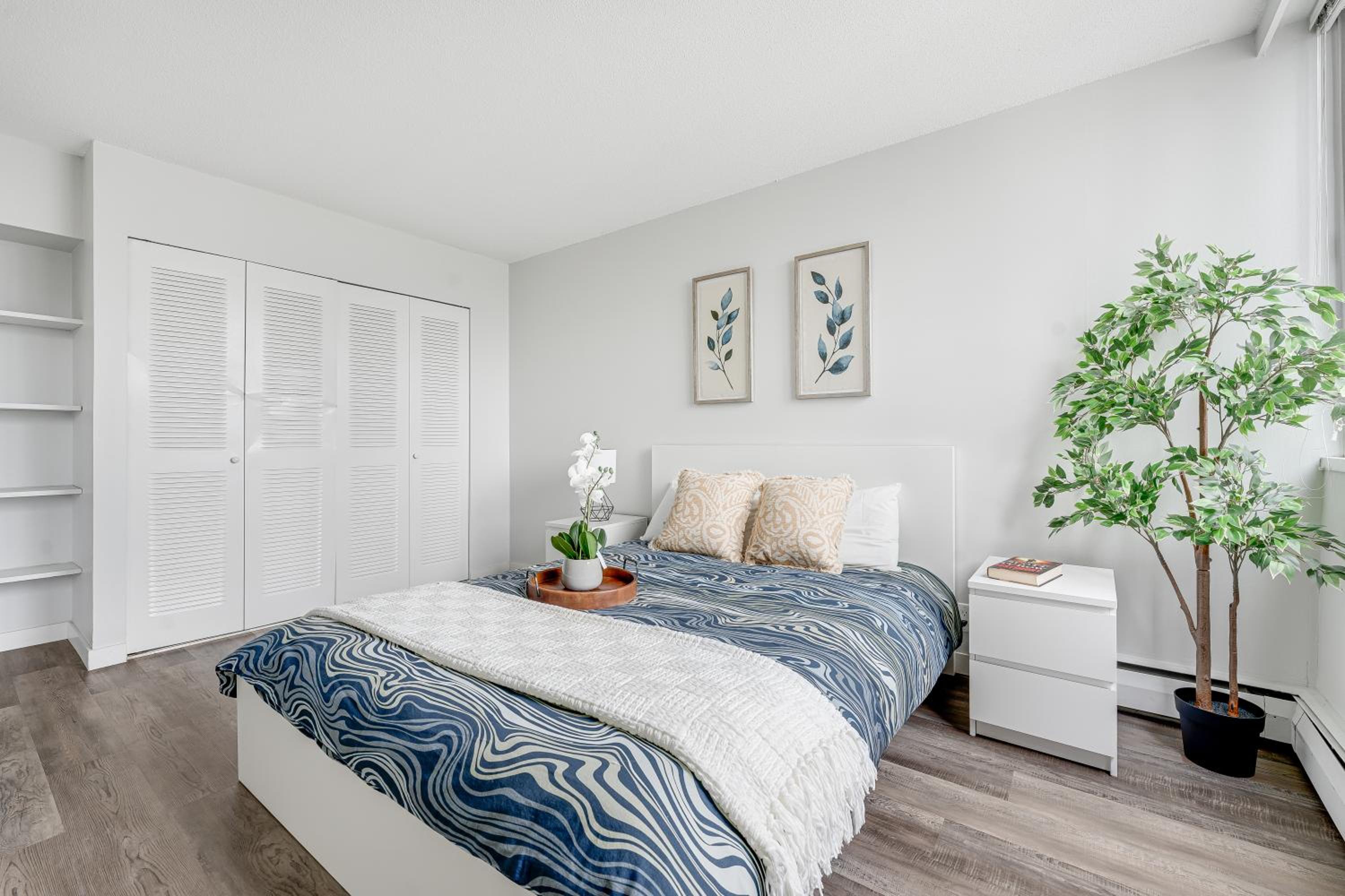 Central 2 Bedroom Apartment Perfect for City Living!