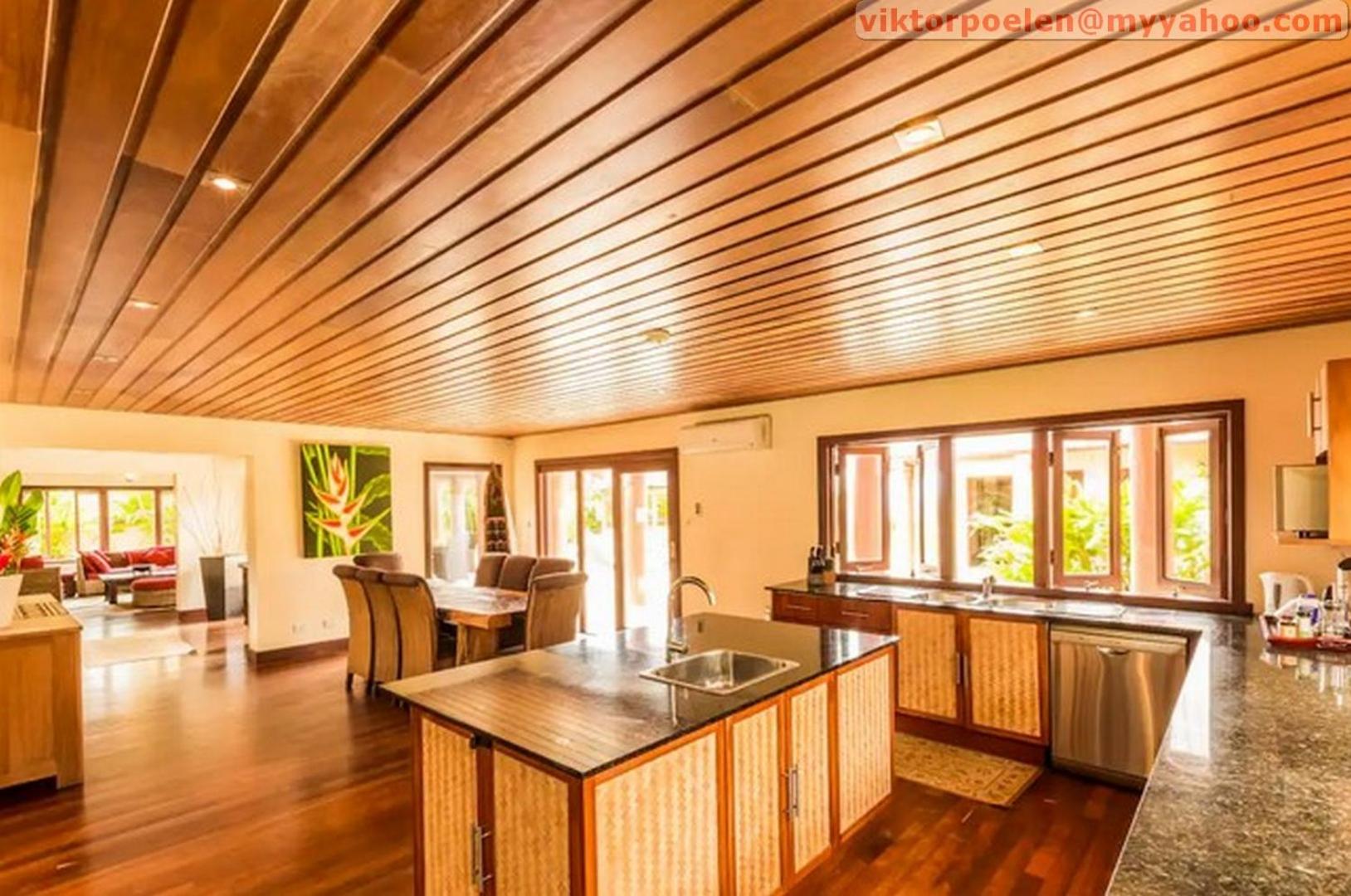 4 Bedroom viktorpoelen at myyah oo com Villa Poelen - main view