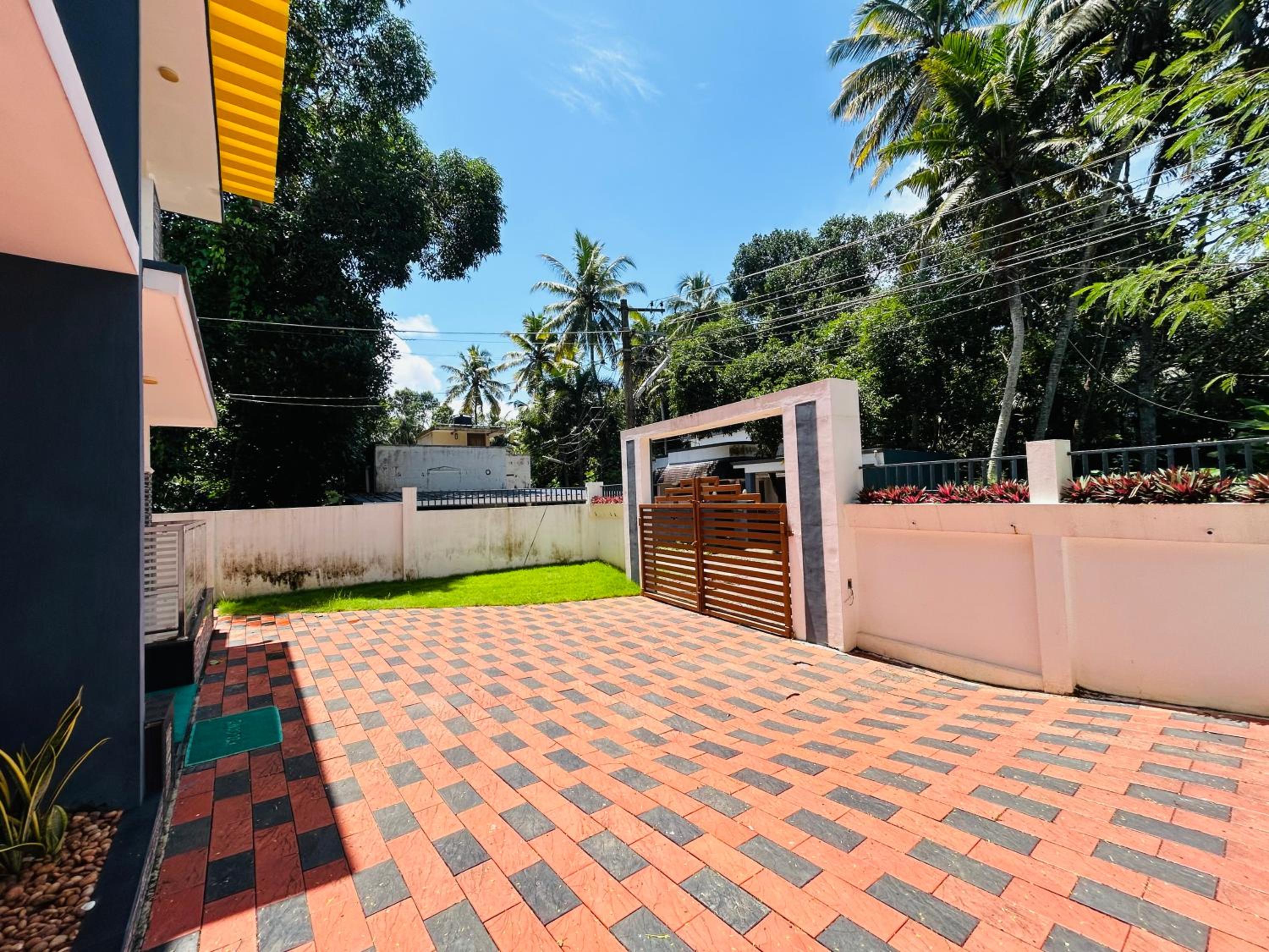 Vaisharad Homestay Near Kovalam Beach
