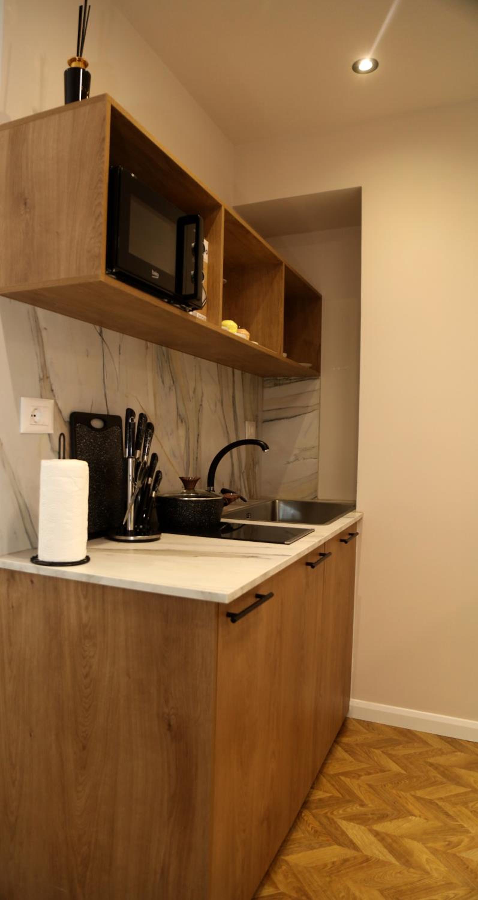 Serenitas Apartments & Hostel