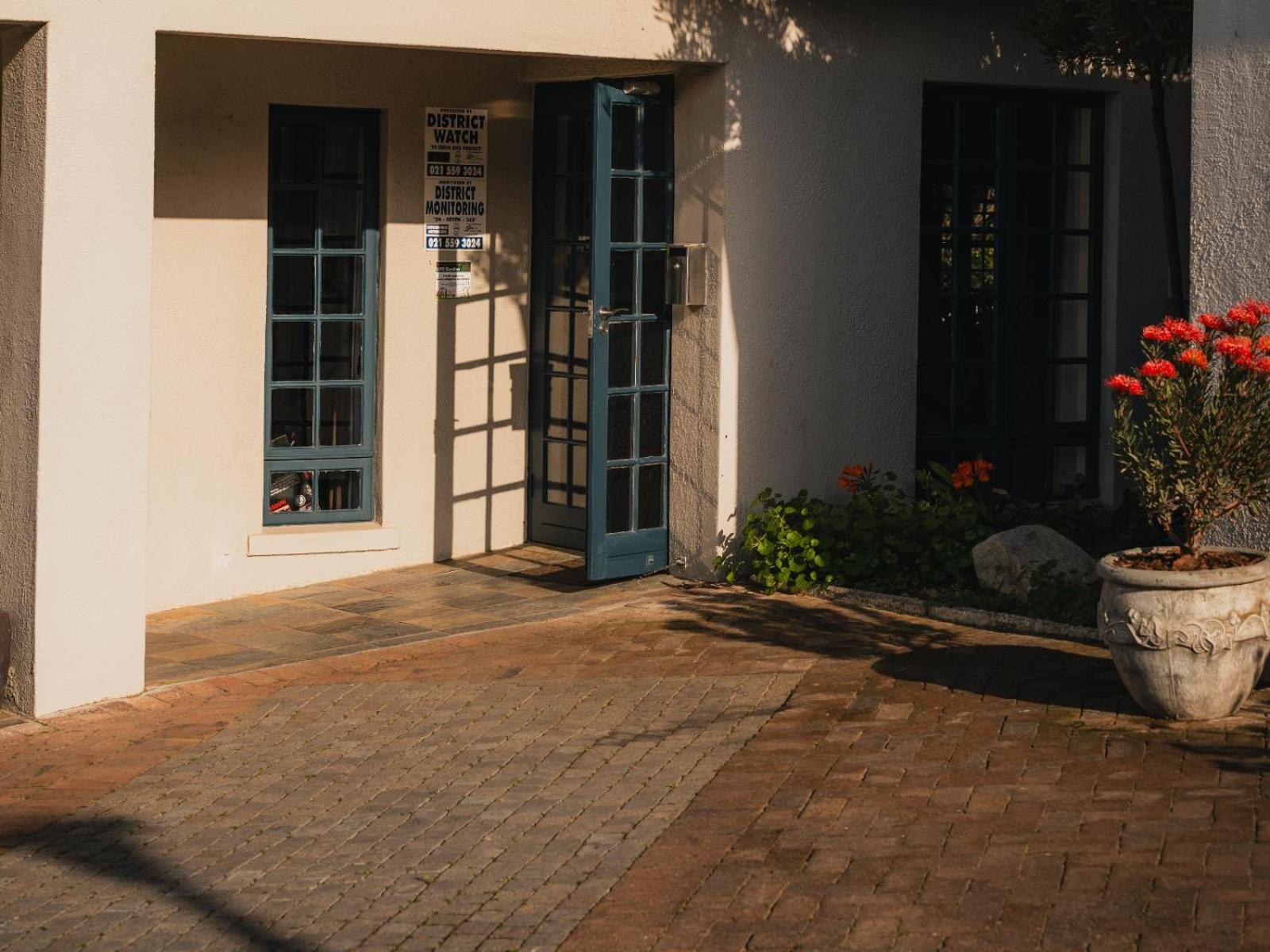 Cape Panorama Lodge