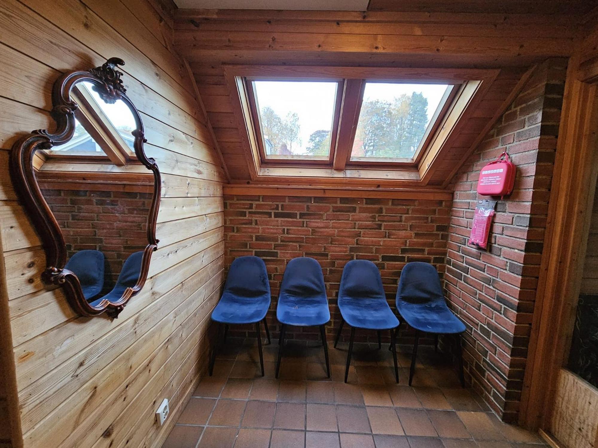 Private room - 5 in a luxury villa CHALET STYLE view 2