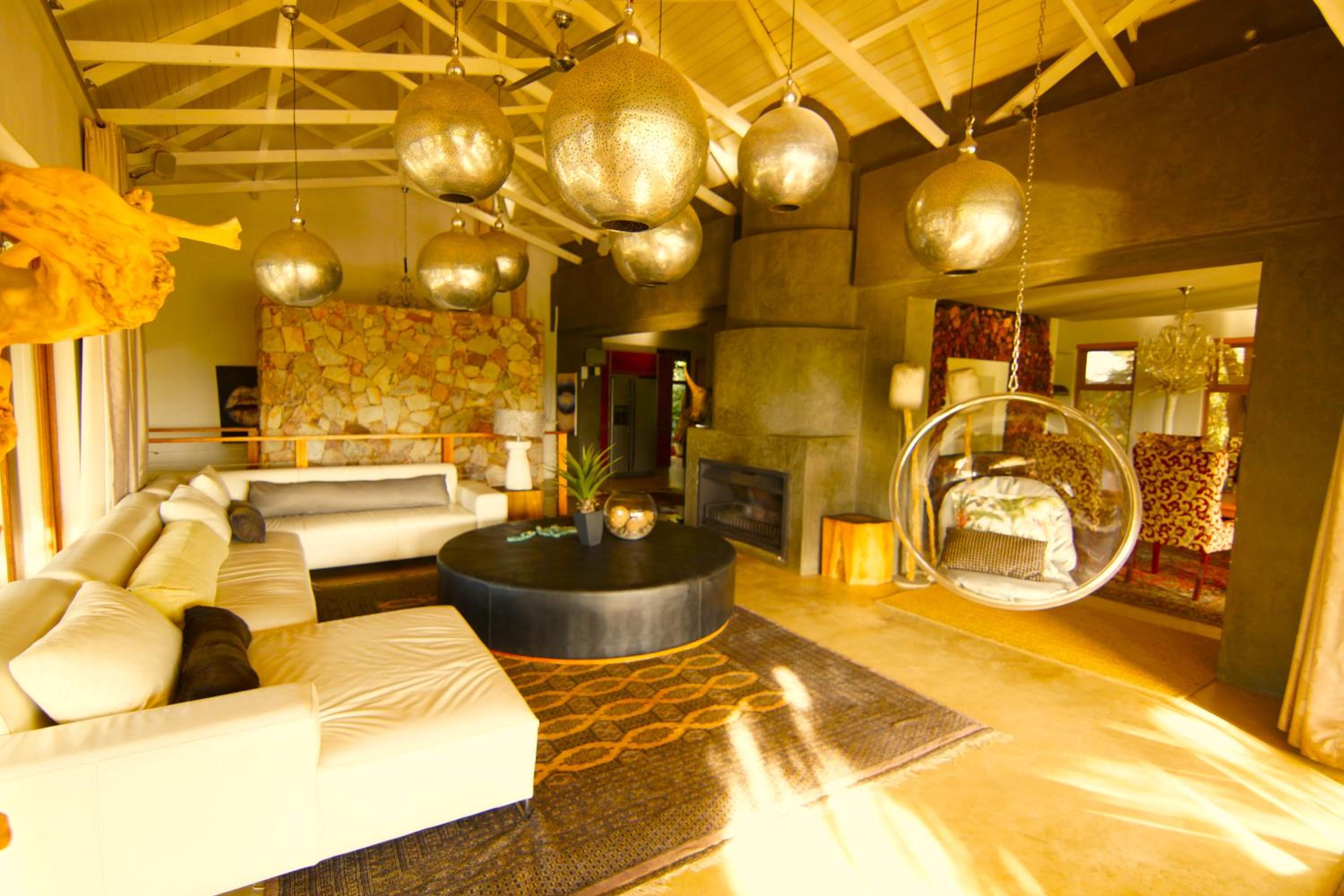 4BR Villa - Fast Wi-Fi - Pool and Garden - Kyalami view 2