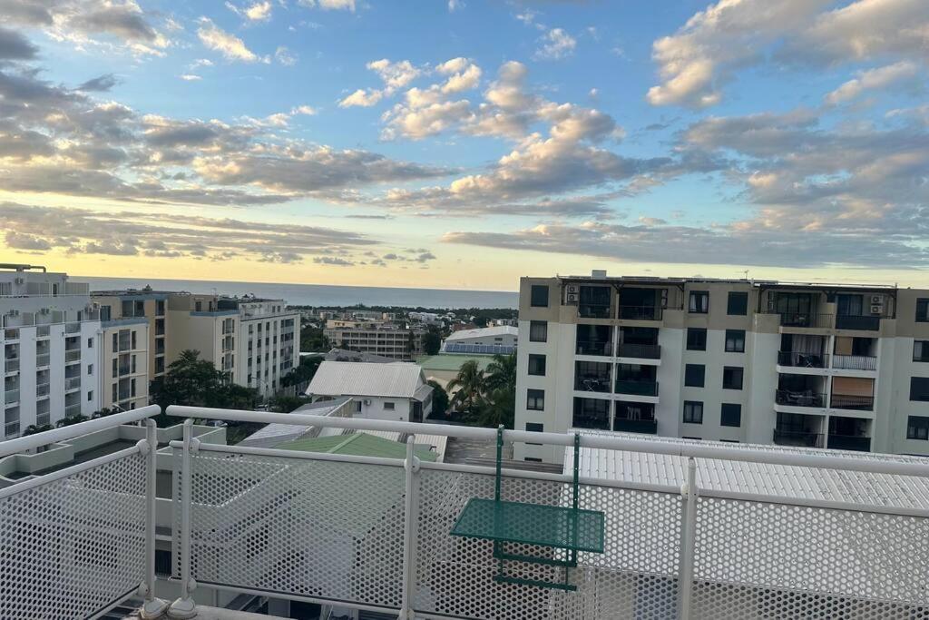 StuDio 75 pour 2 personnes avec terrasse - vue mer view 5