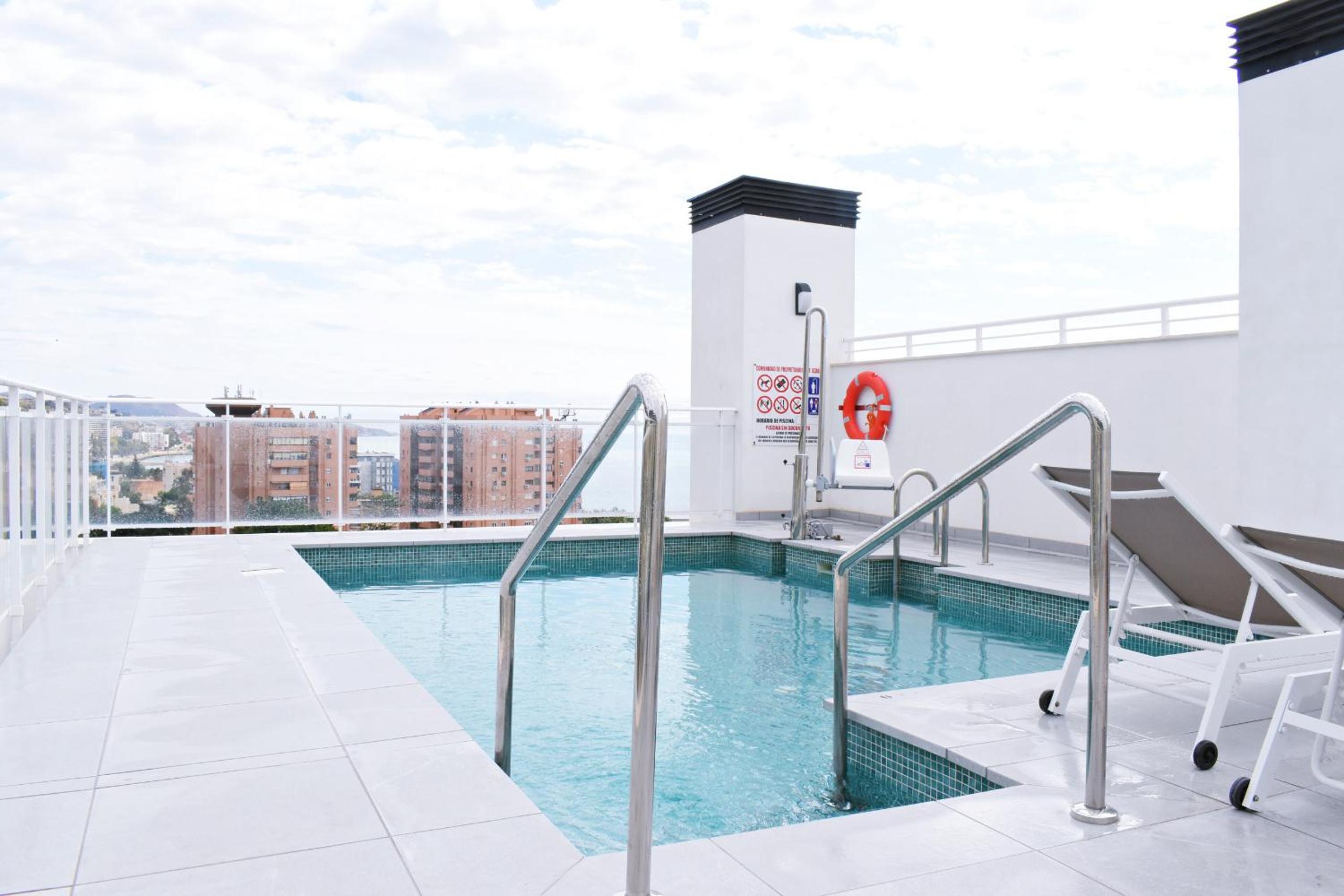 Malagueta's Home Cozy apartment with parking and swimming pool
