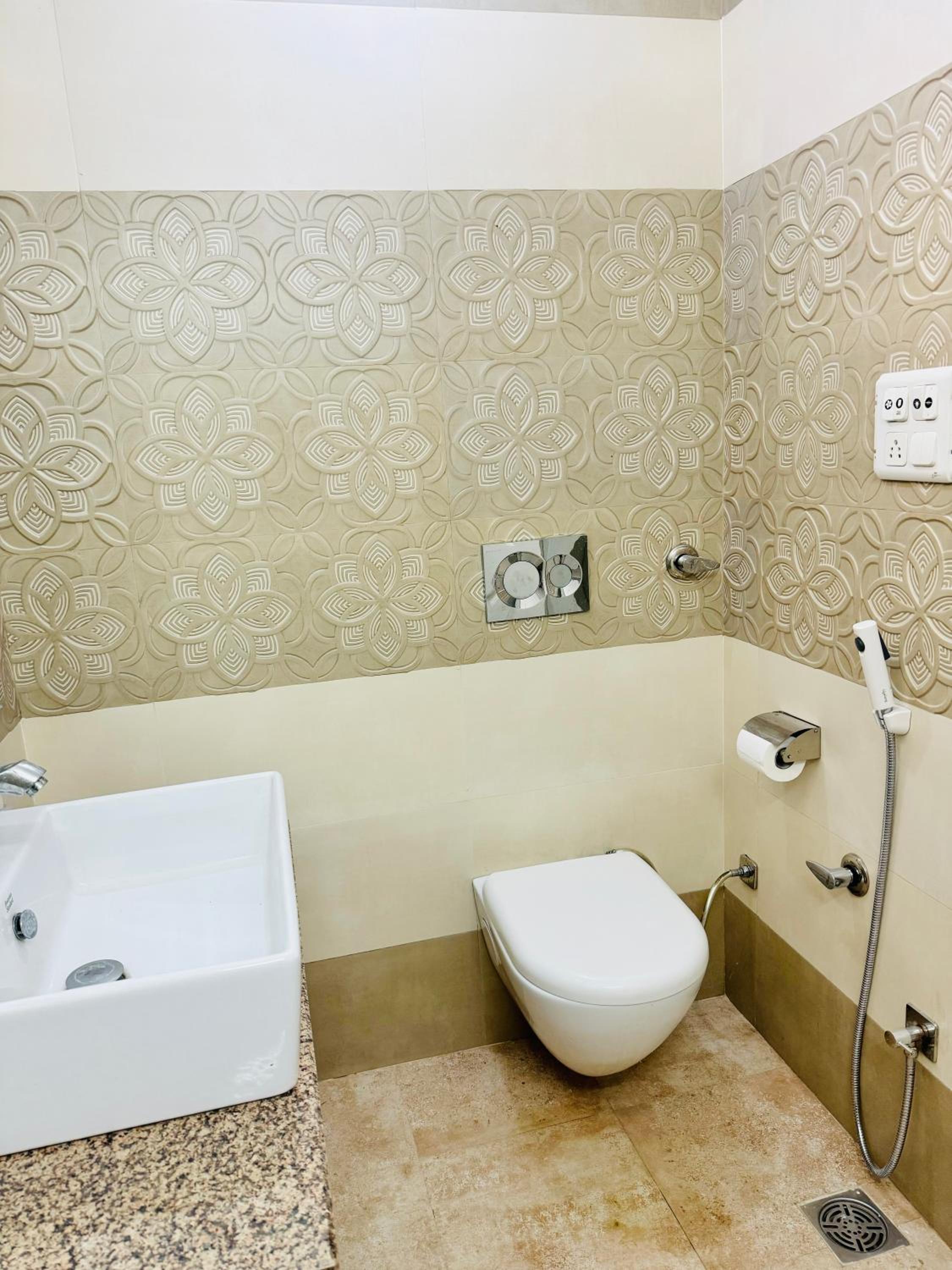 The Elora - Your Home away from Home