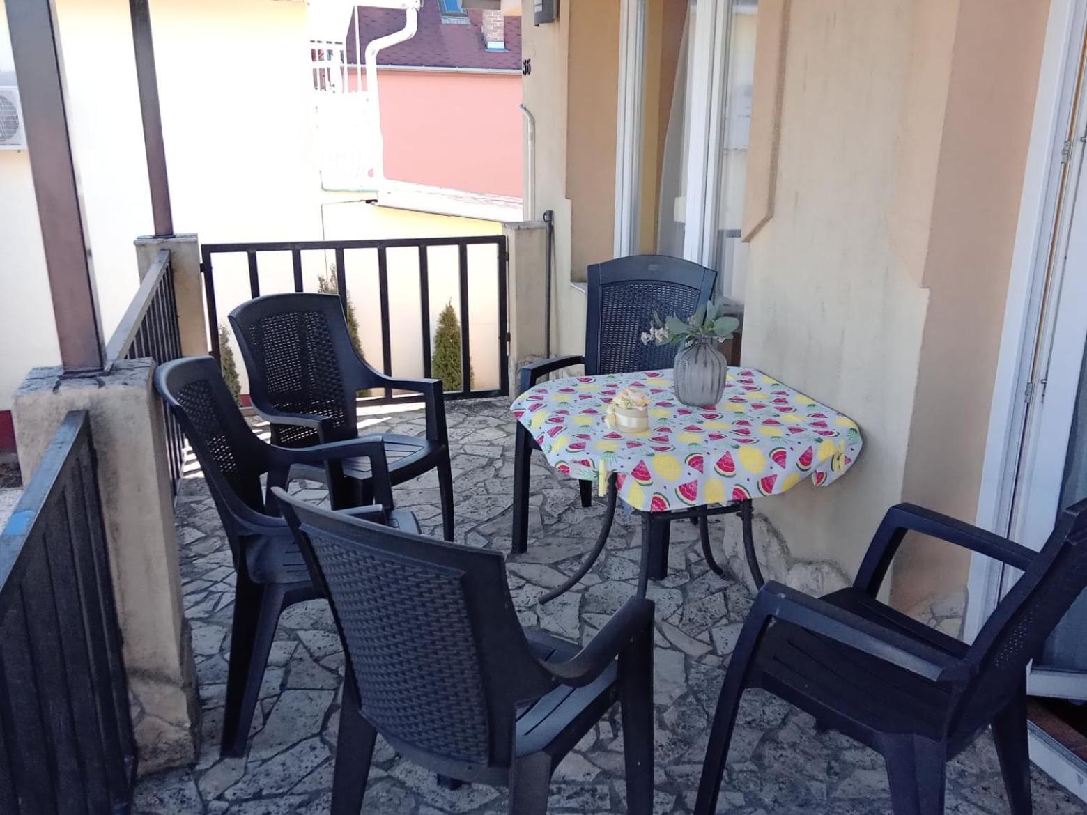 Aranyeső Apartman- 300 méterre a strandtól