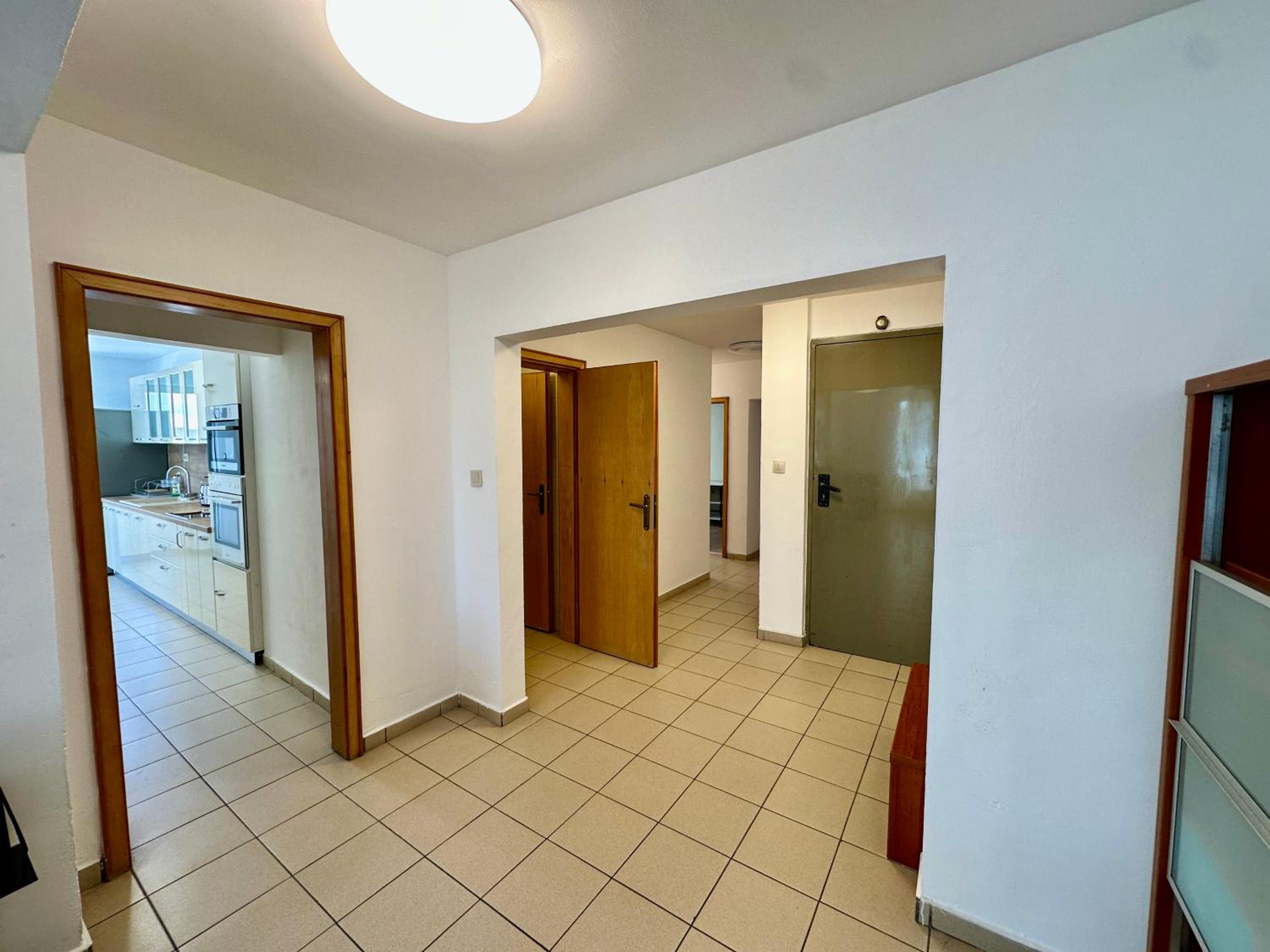 Central District 3 Bedroom Place